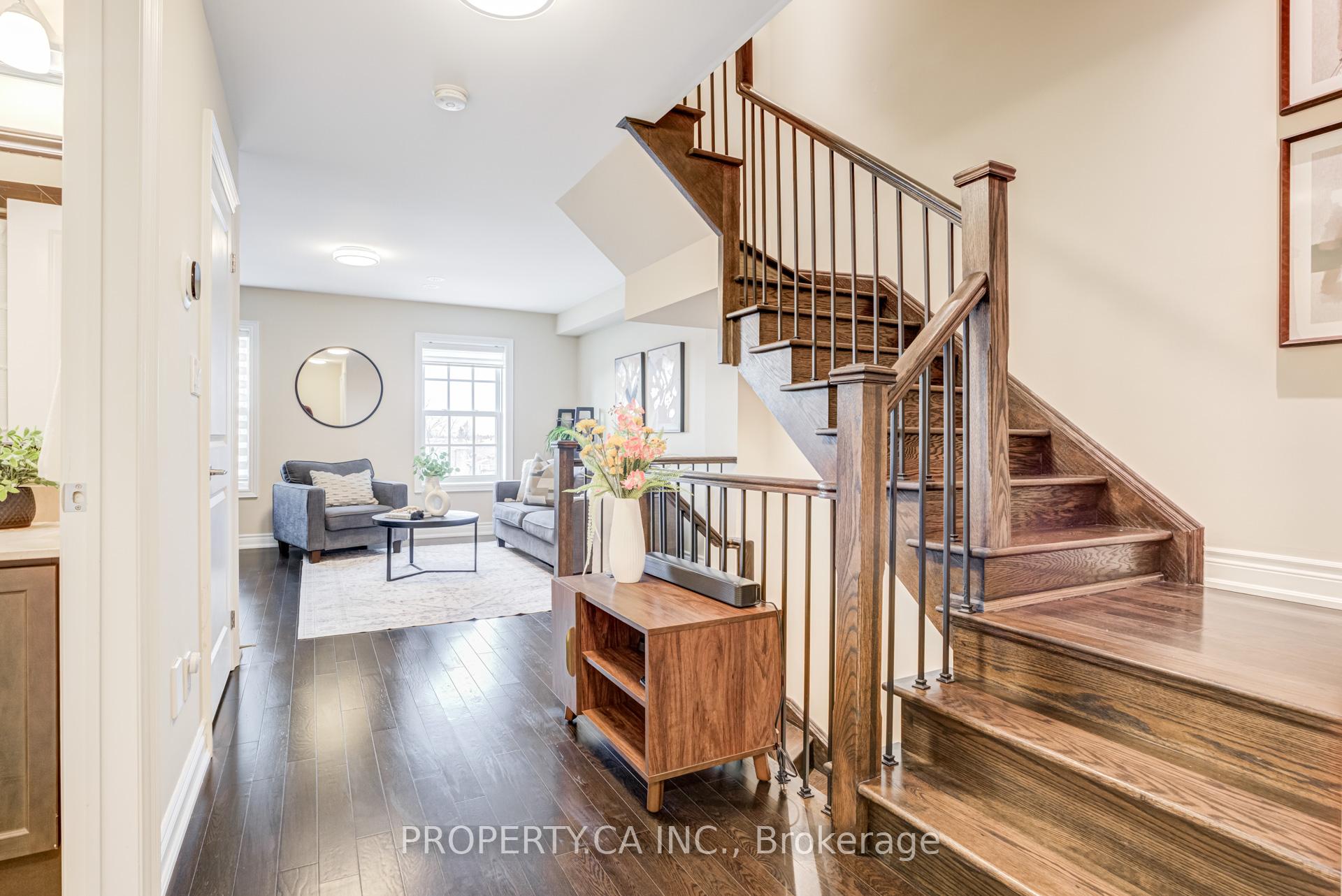 10060 Keele Street 16