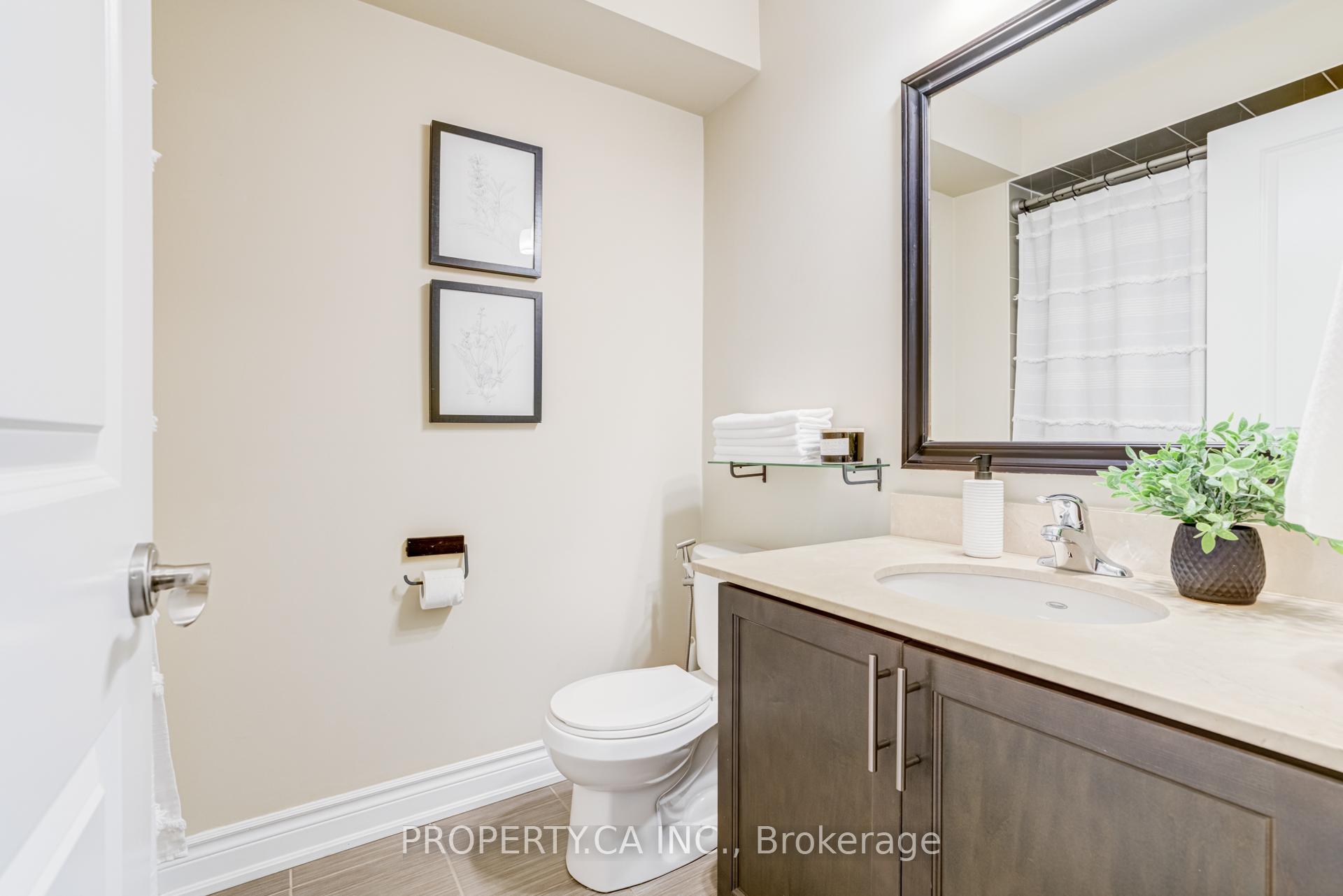10060 Keele Street 16