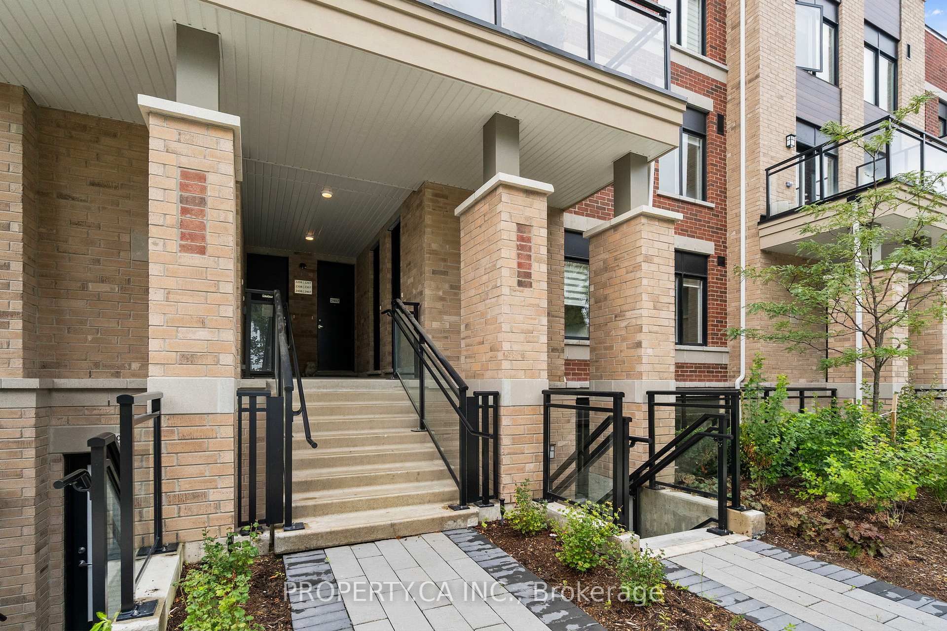 58 Elizabeth Street S 2207