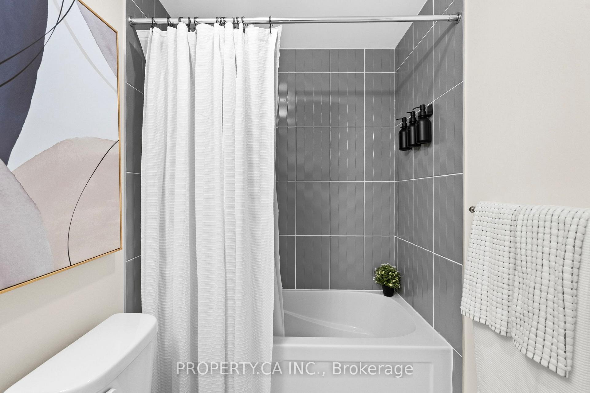 58 Elizabeth Street S 2207