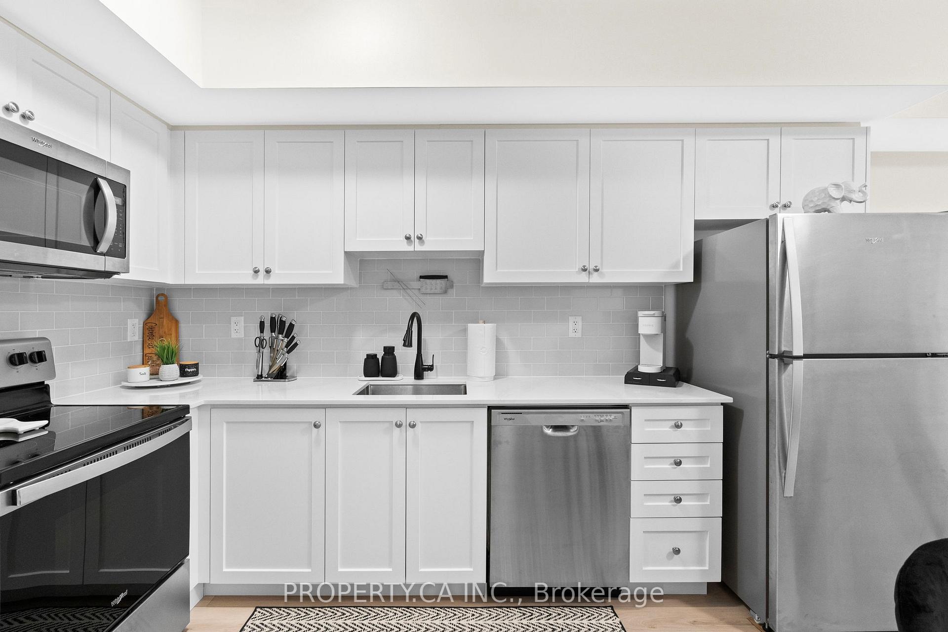 58 Elizabeth Street S 2207