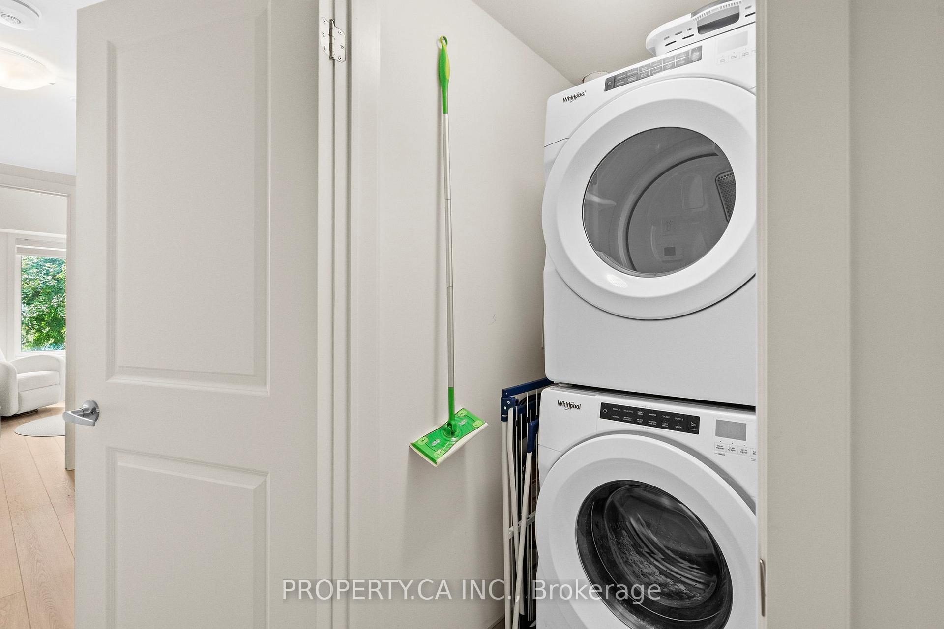 58 Elizabeth Street S 2207