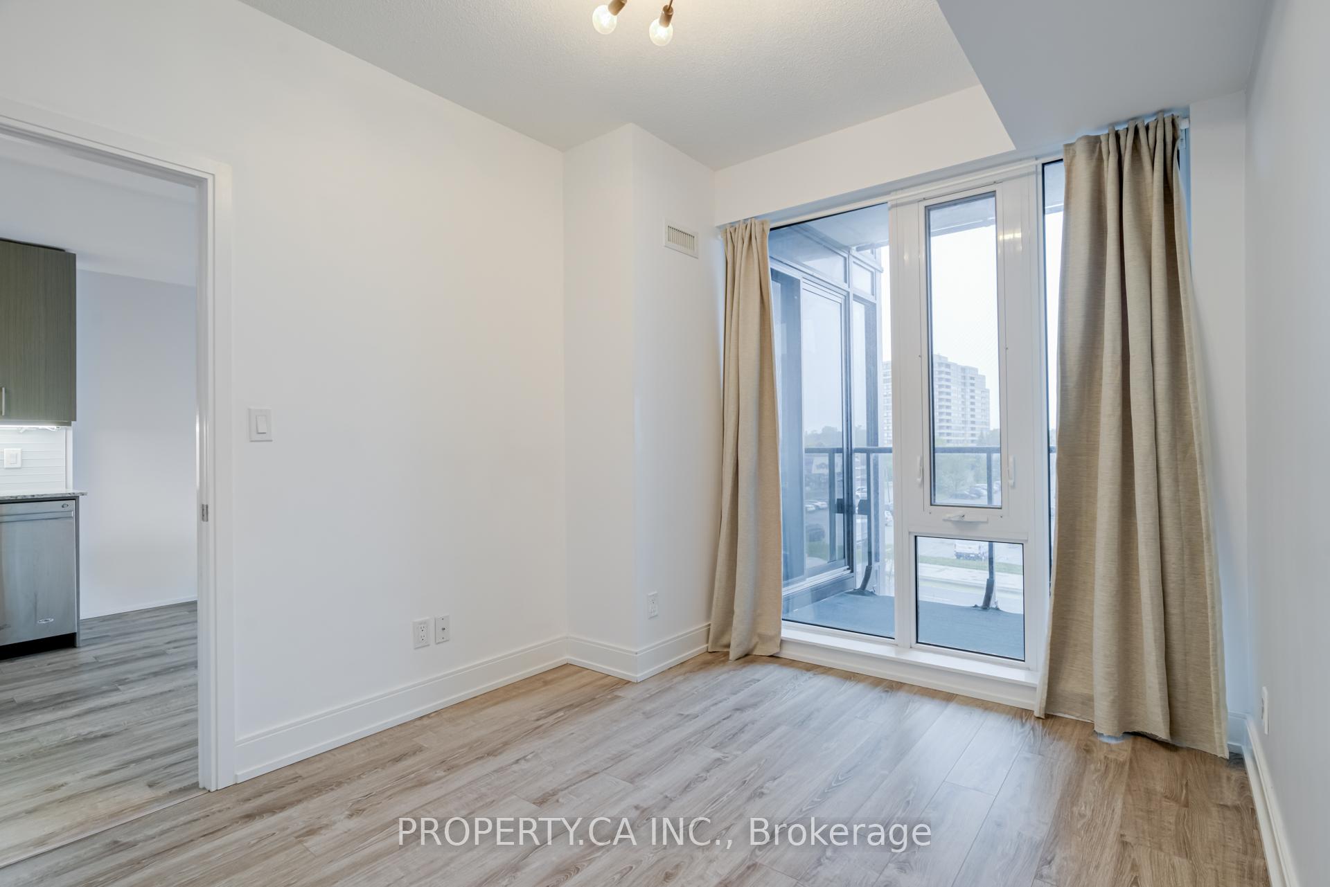9600 Yonge Street 305B