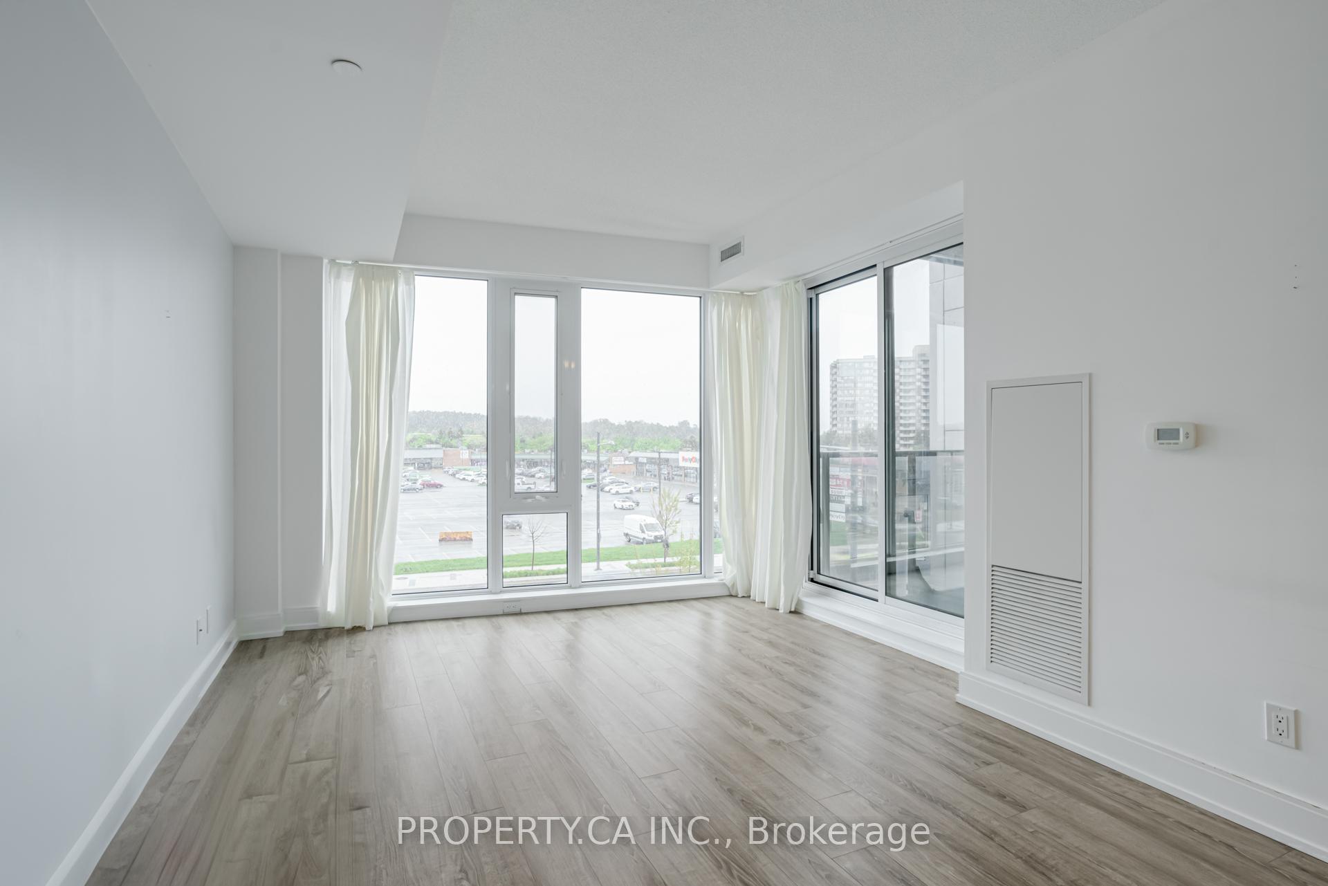 9600 Yonge Street 305B