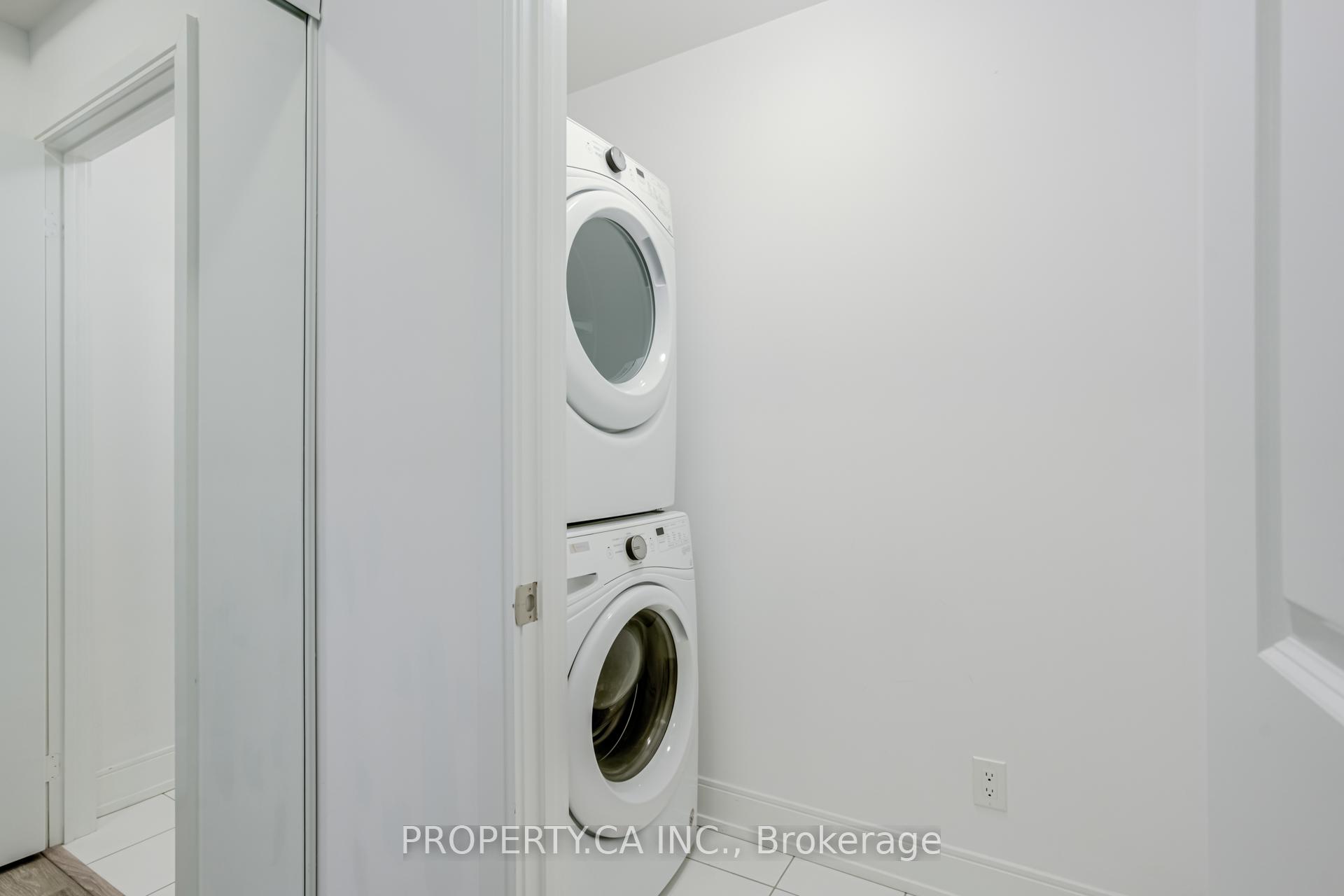 9600 Yonge Street 305B