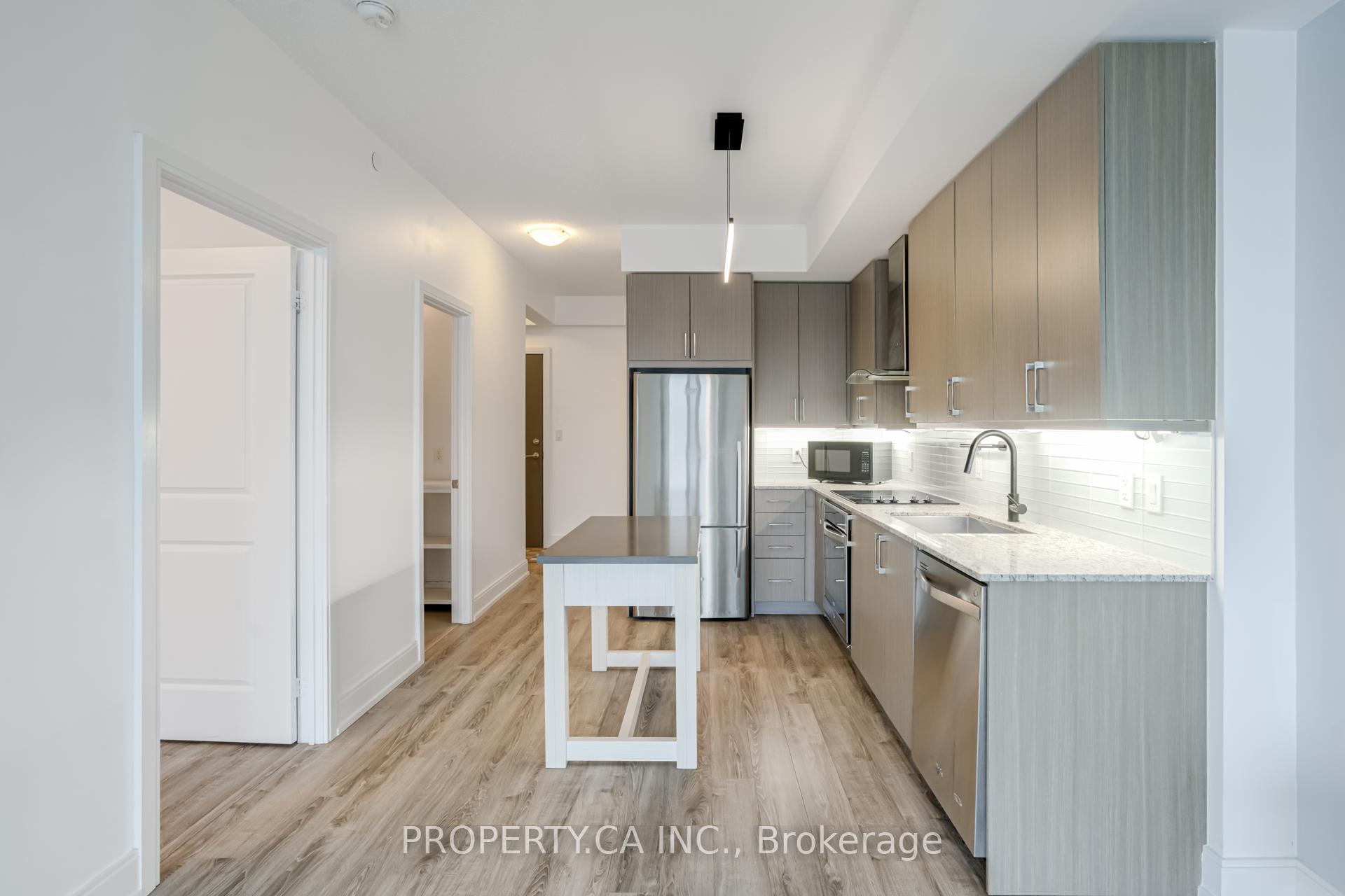 9600 Yonge Street 305B