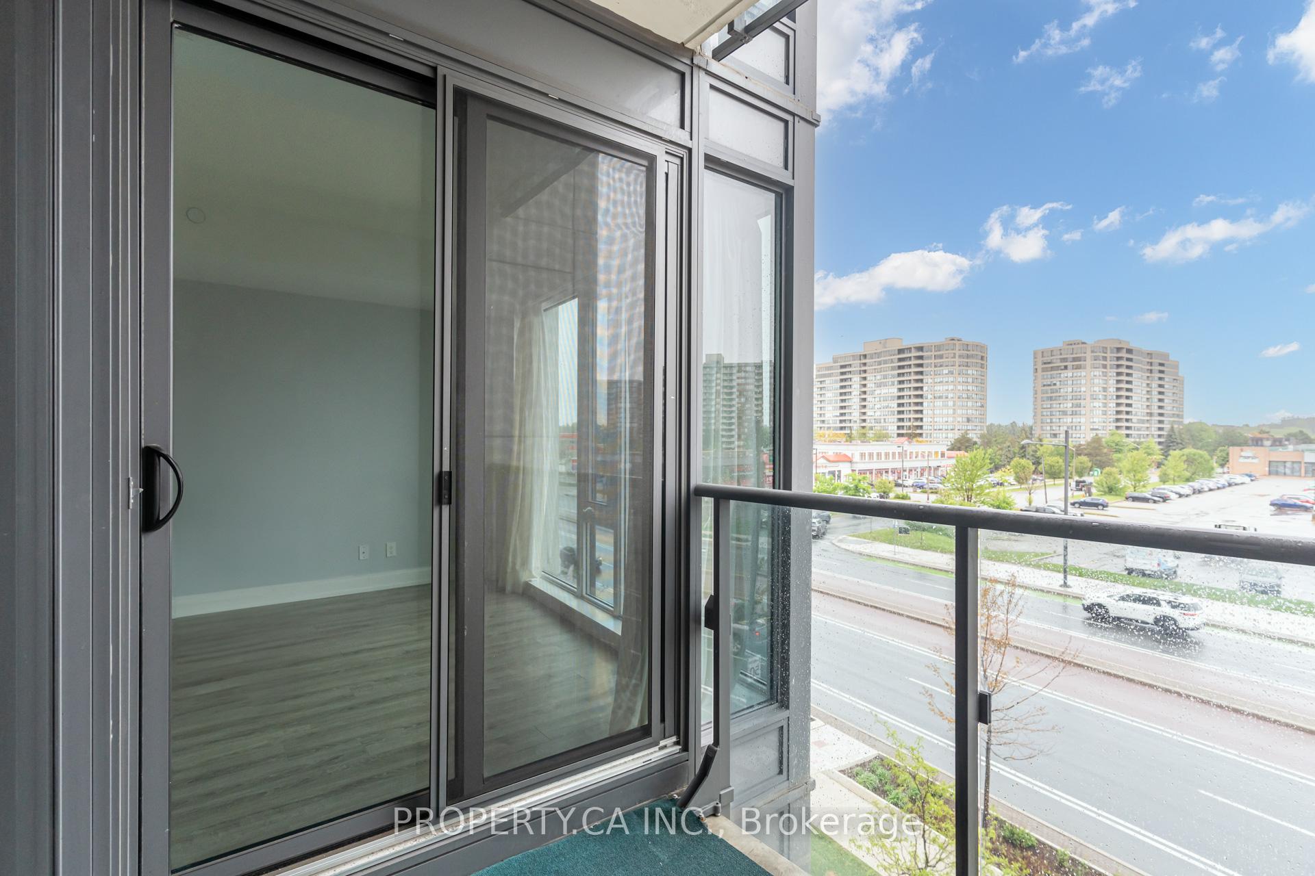 9600 Yonge Street 305B