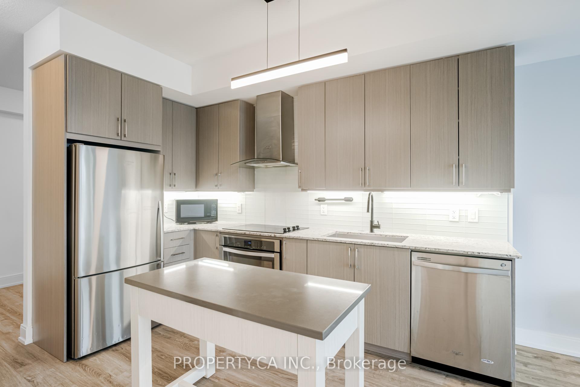 9600 Yonge Street 305B