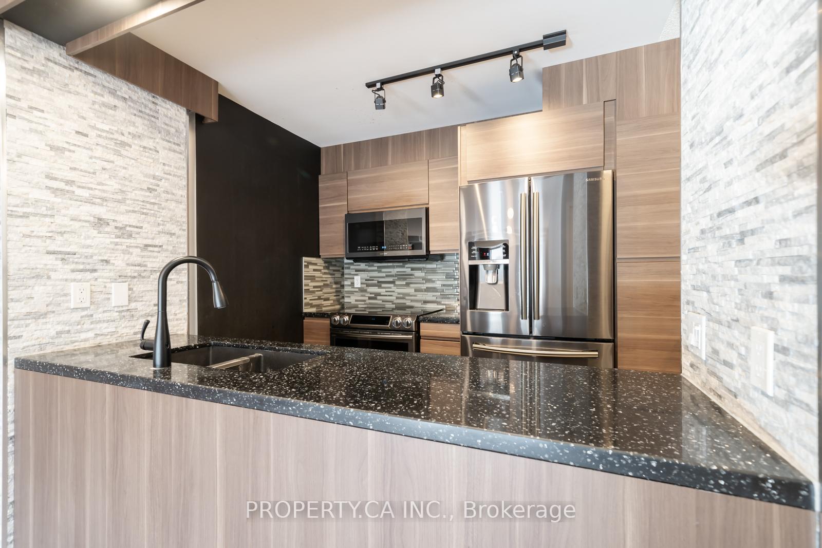 399 South Park Road 303