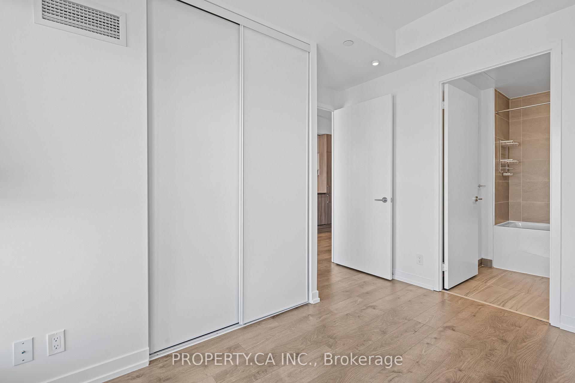 950 Portage Parkway 4915