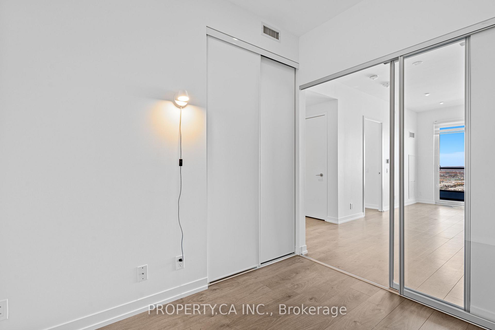 950 Portage Parkway 4915