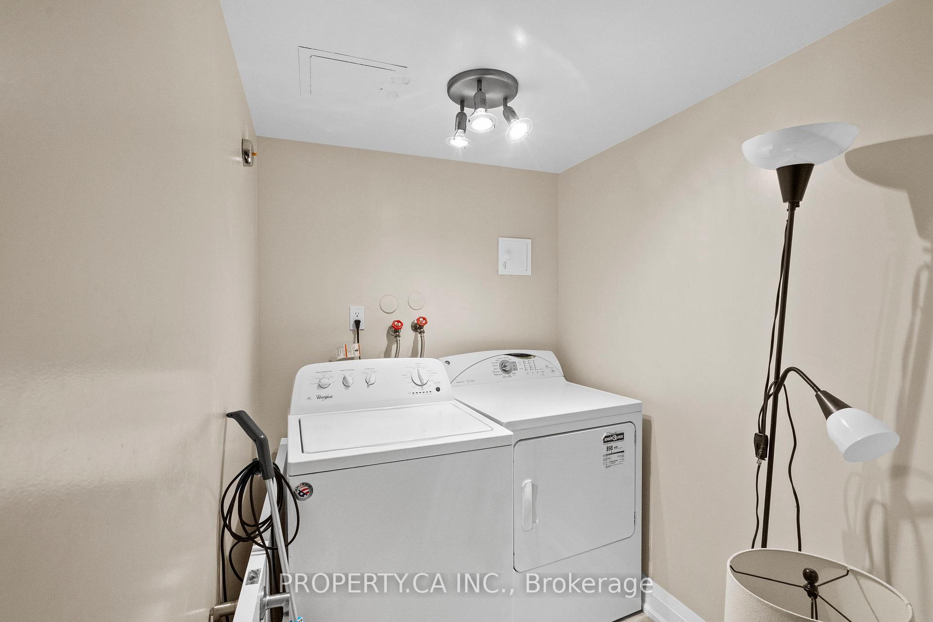 7601 Bathurst Street 101