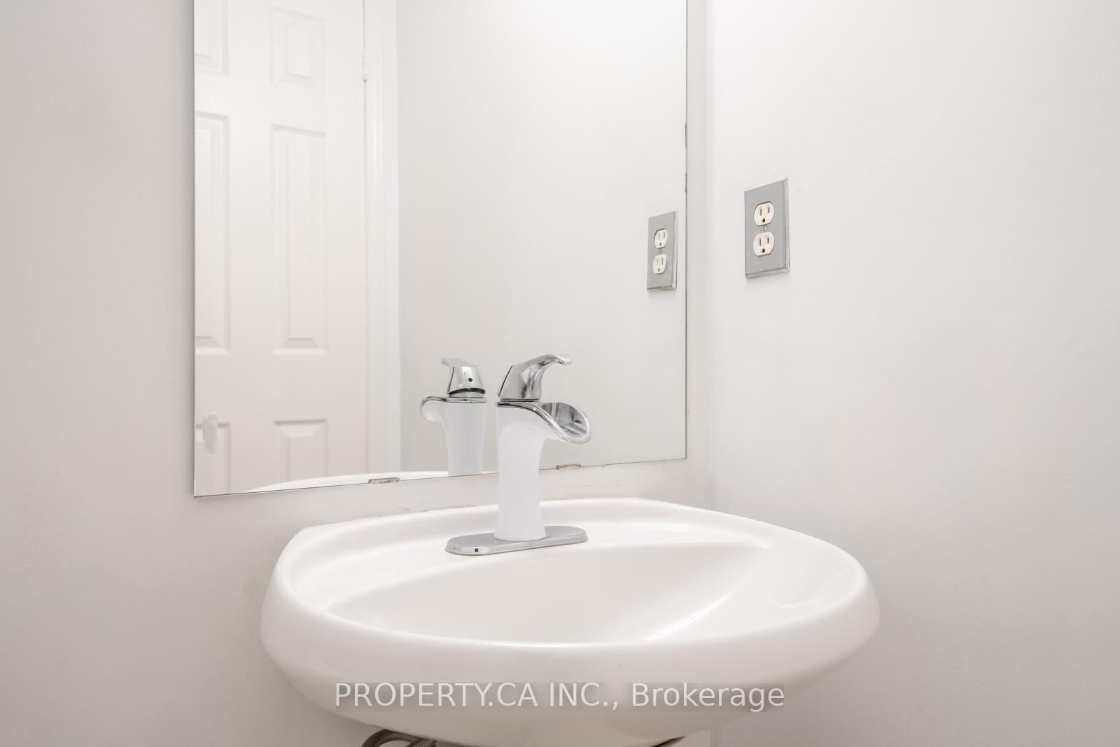 15 Cornell Meadows Avenue A206