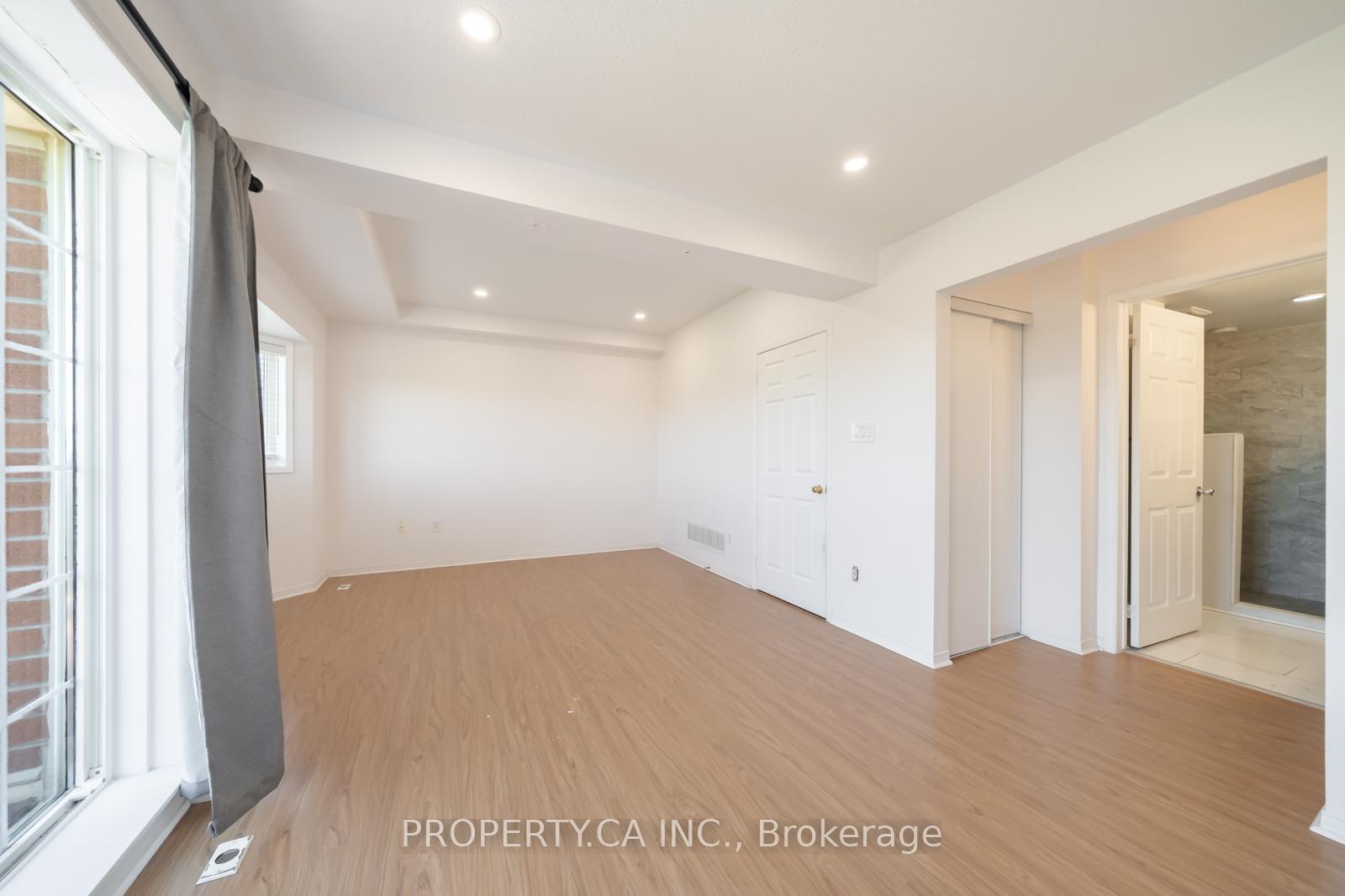15 Cornell Meadows Avenue A206