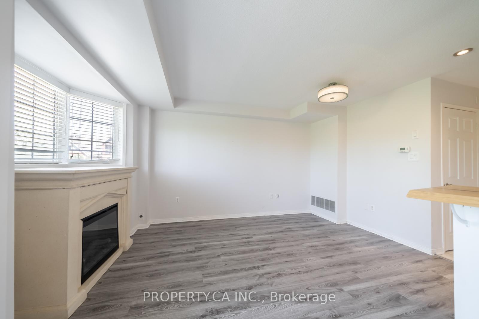 15 Cornell Meadows Avenue A206