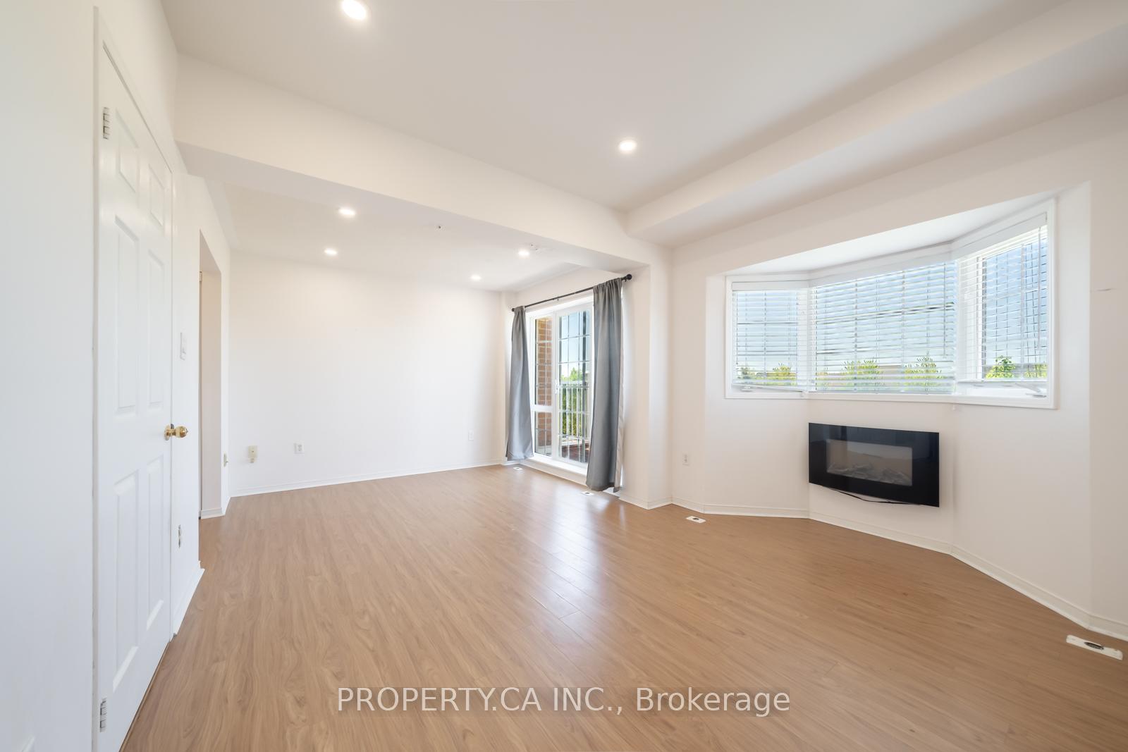 15 Cornell Meadows Avenue A206
