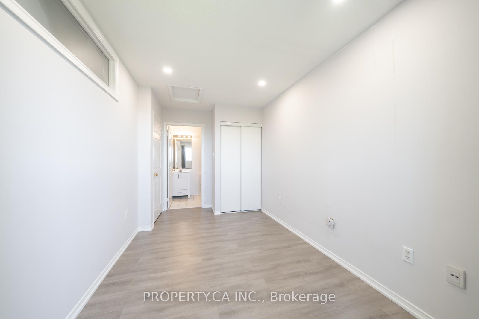 15 Cornell Meadows Avenue A206