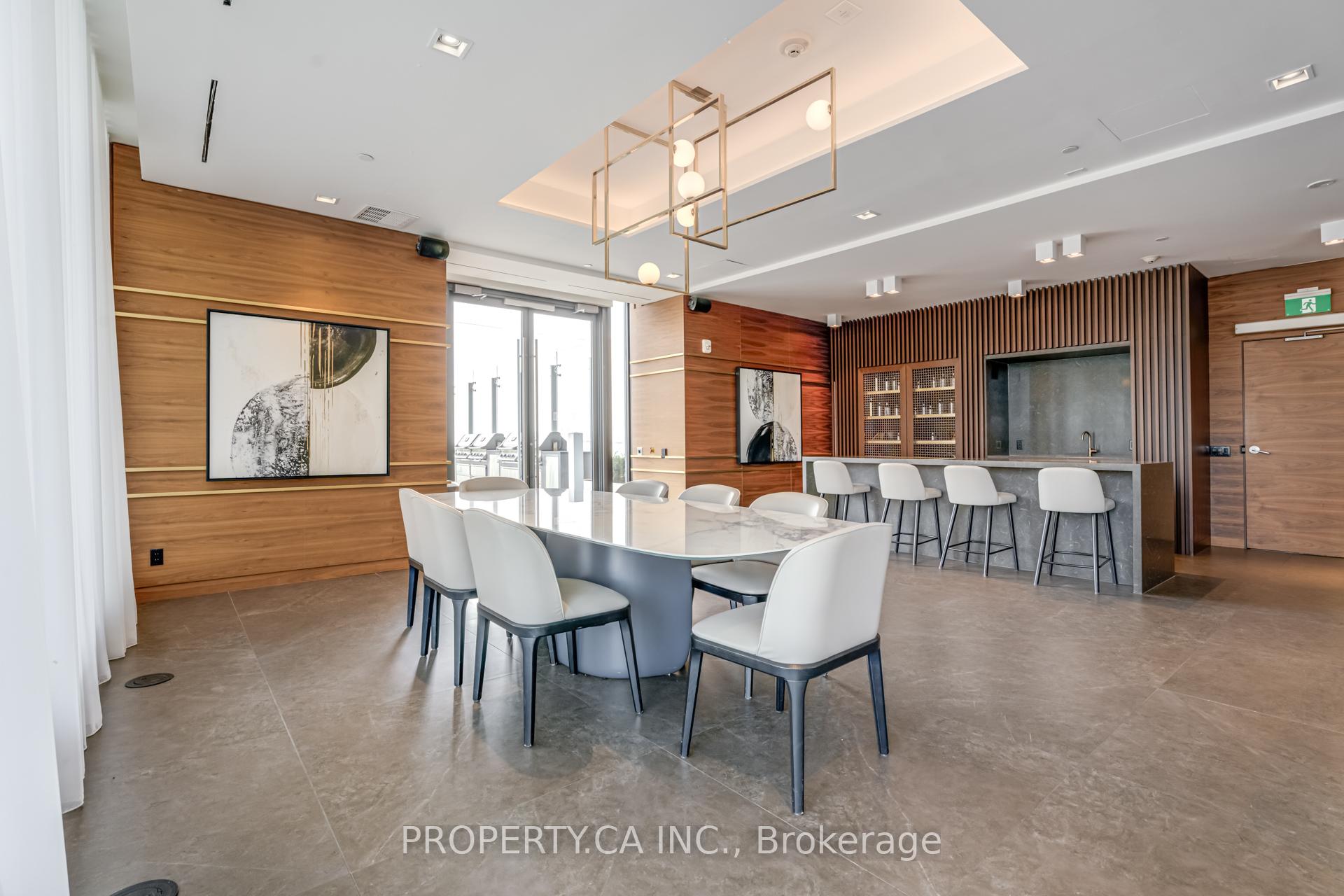 898 Portage Parkway 1602