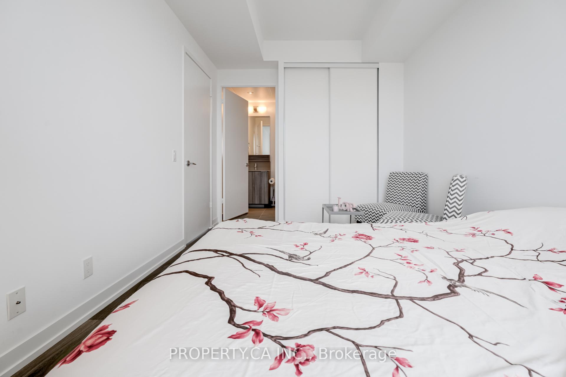 898 Portage Parkway 1602