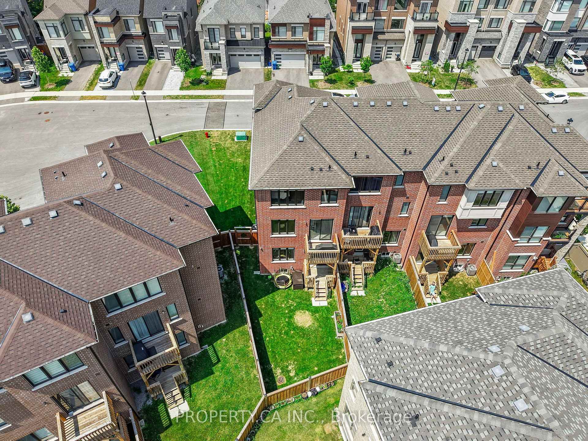 556 New England Court