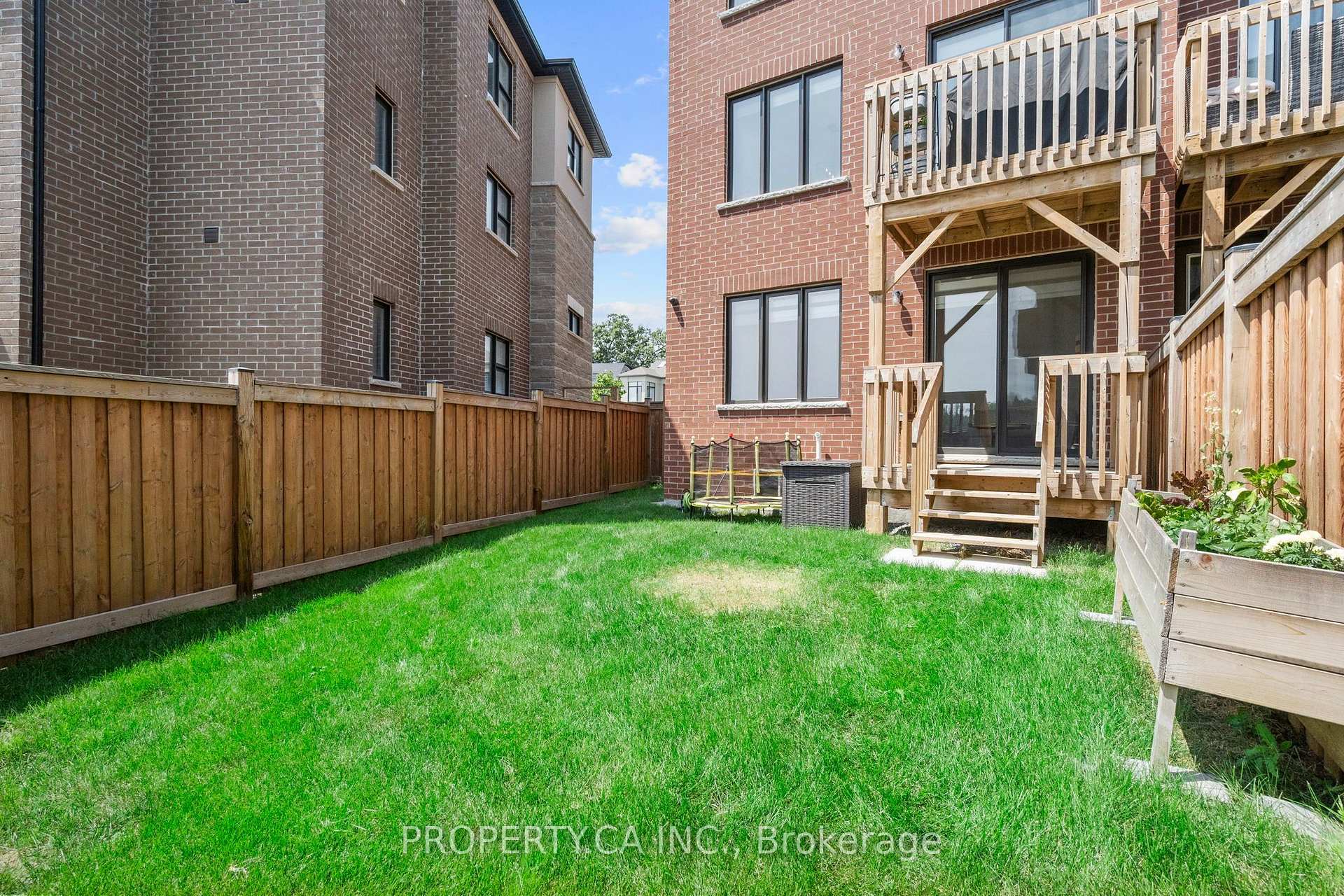556 New England Court