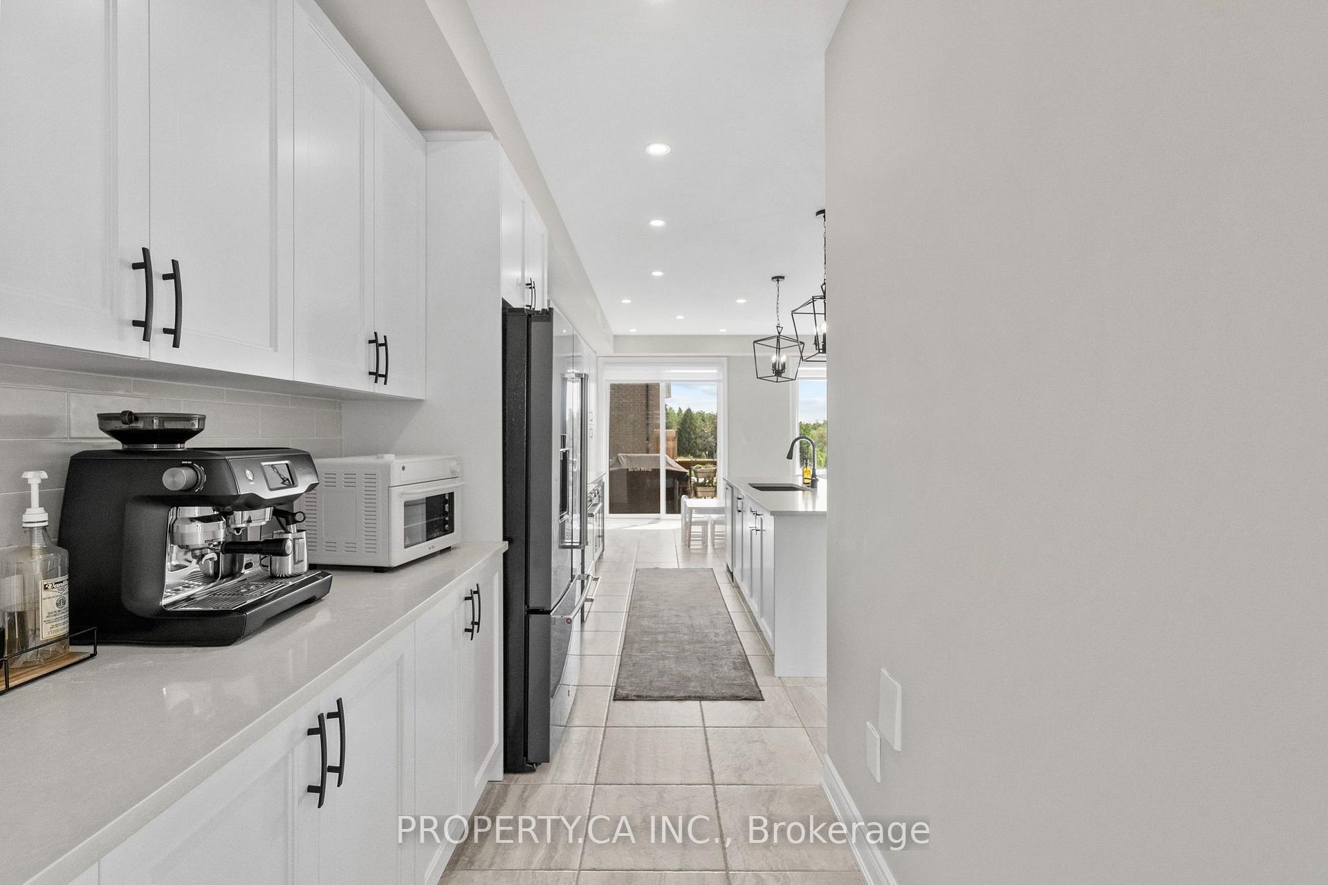 556 New England Court