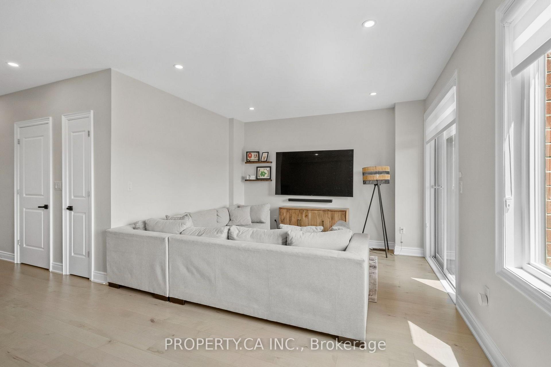 556 New England Court