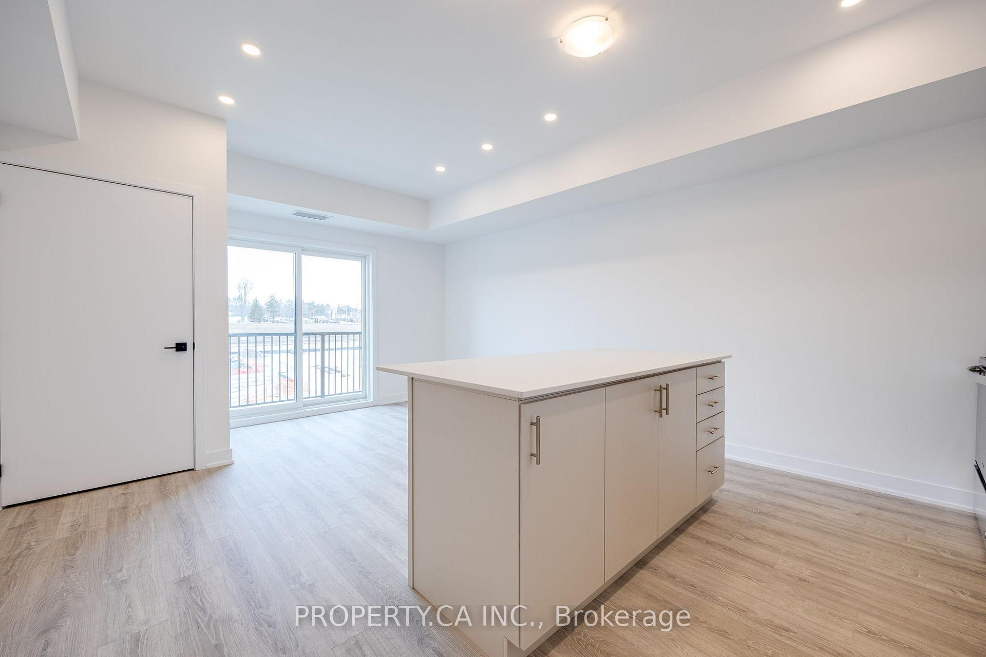 8 Culinary Lane W 210