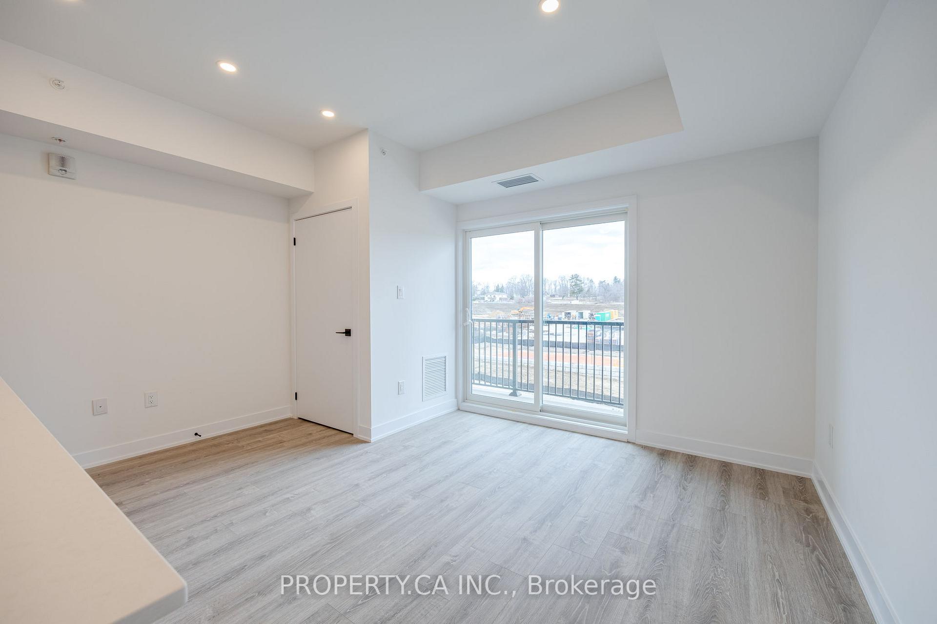 8 Culinary Lane W 210
