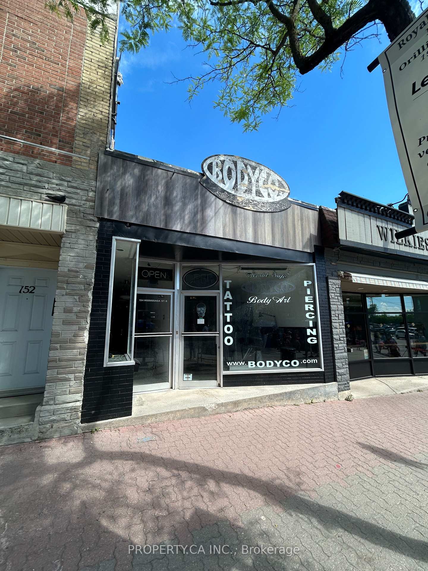 156 Mississauga Street E