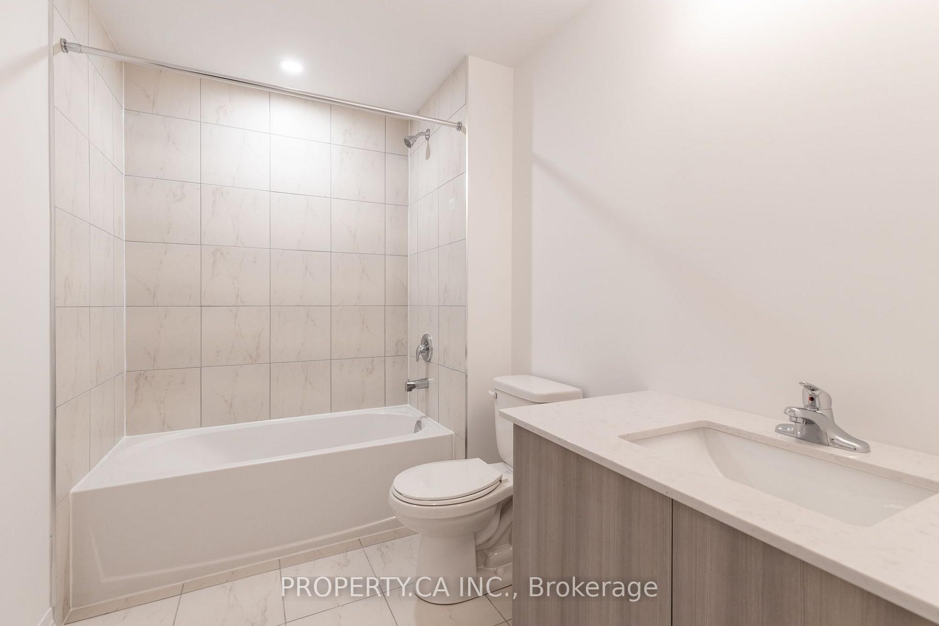 15 Kneeshaw Drive 205