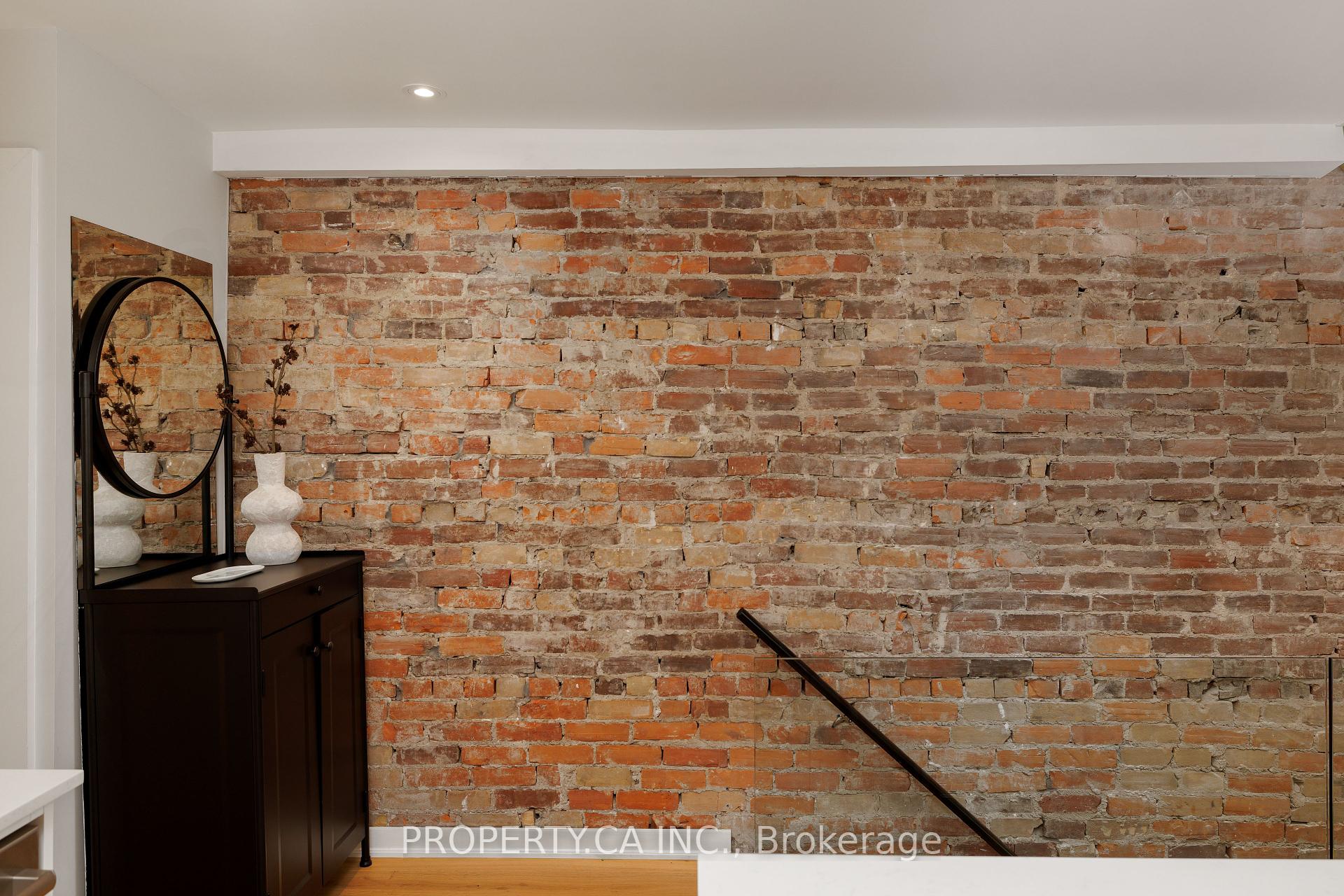 79 Macdonell Avenue