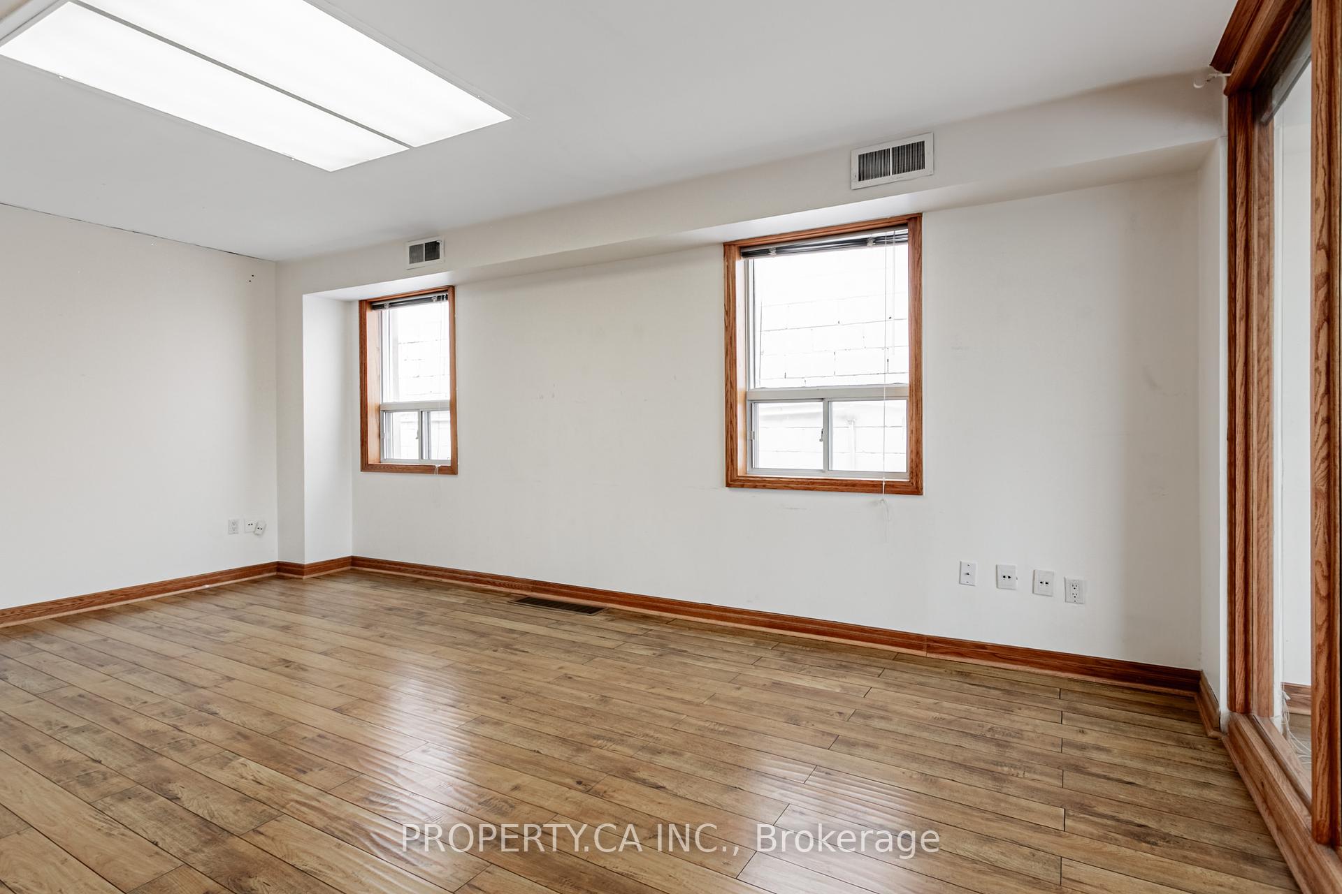 3581a Dundas Street W Second Floor