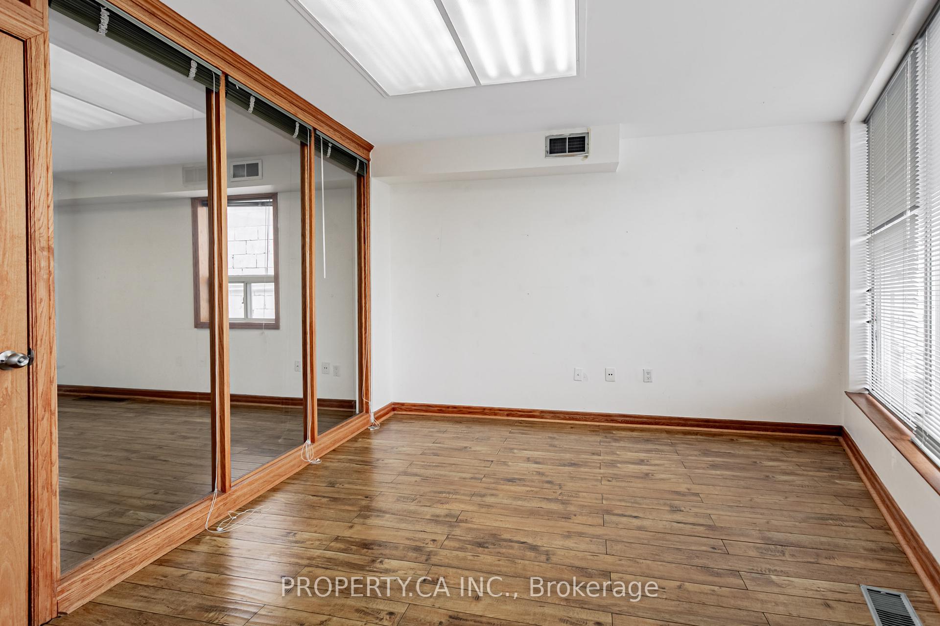 3581a Dundas Street W Second Floor