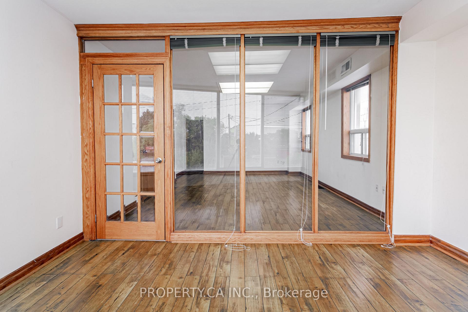 3581a Dundas Street W Second Floor