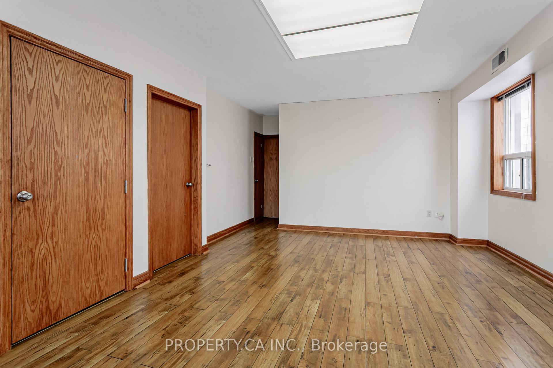 3581a Dundas Street W Second Floor