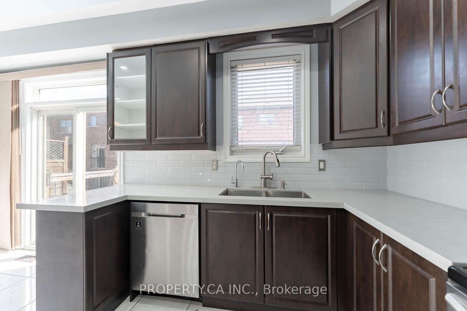 47 Sea Drifter Crescent