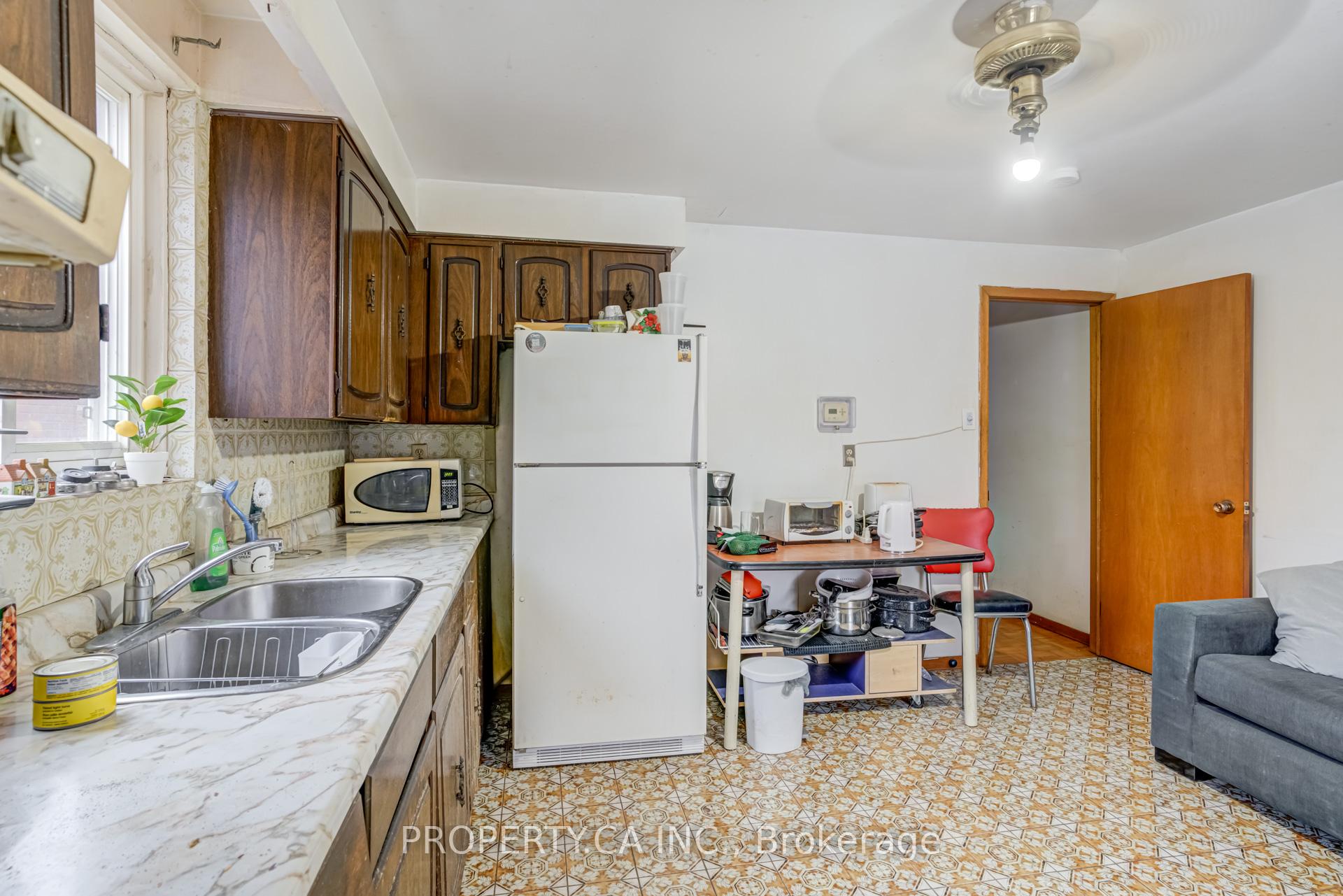 158 Hallam Street Main Rm 3