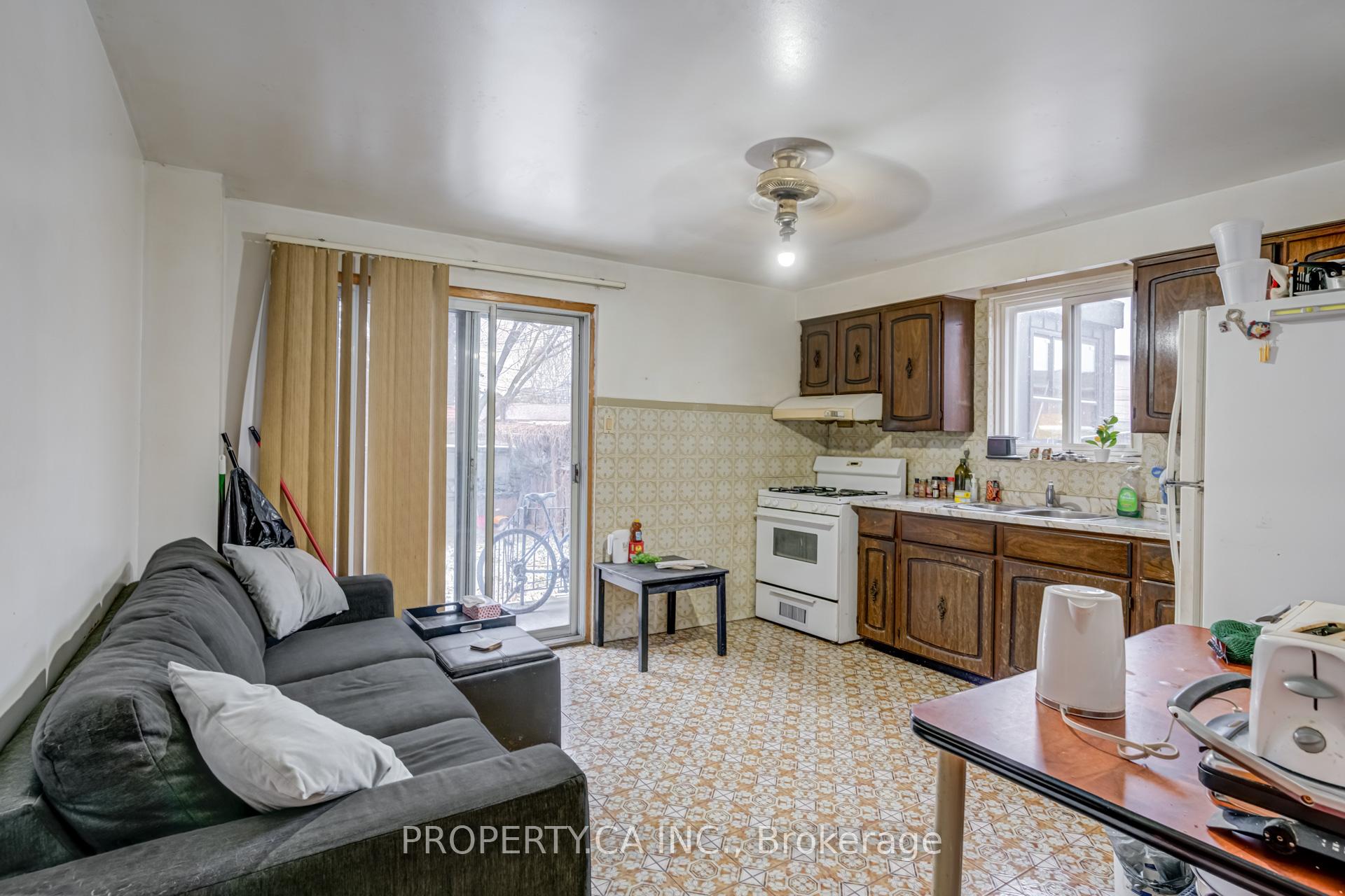 158 Hallam Street Main Rm 3