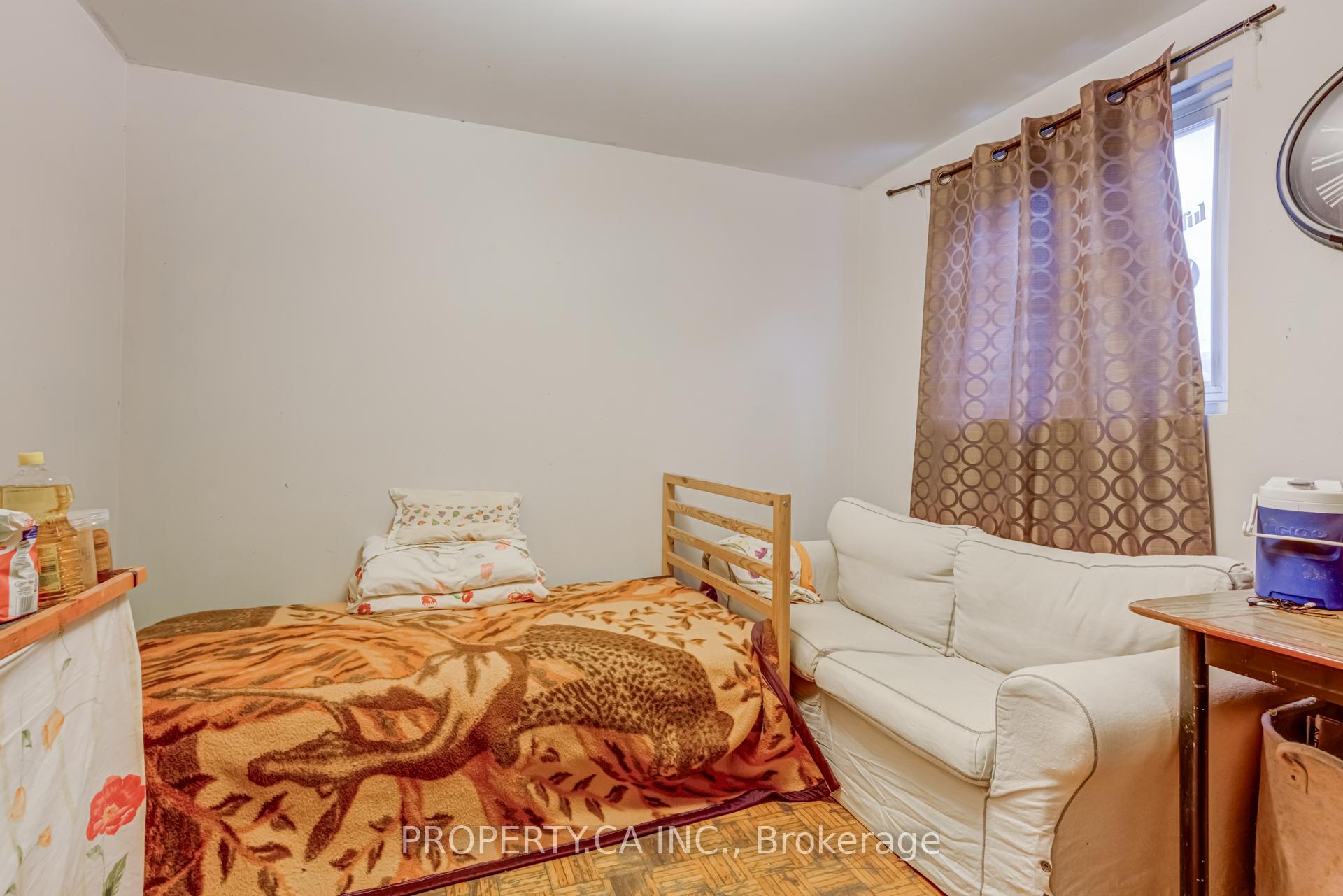 158 Hallam Street Main Rm 3