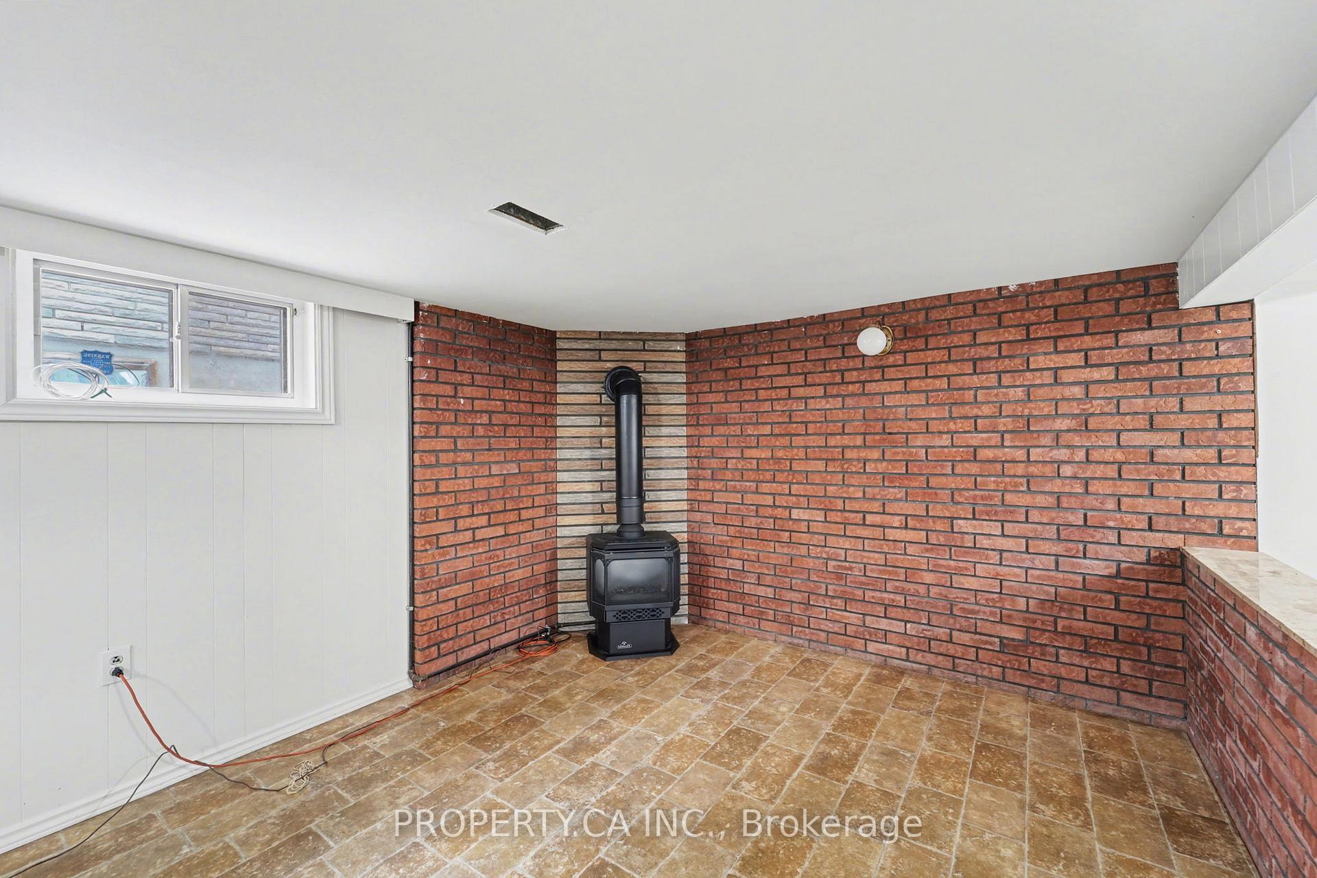 47 Hadrian Drive Basement