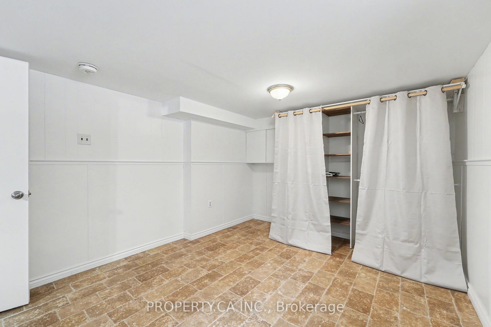 47 Hadrian Drive Basement