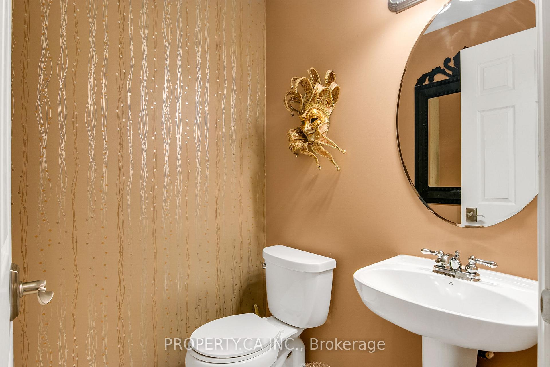 3880 Duke Of York Boulevard 2804