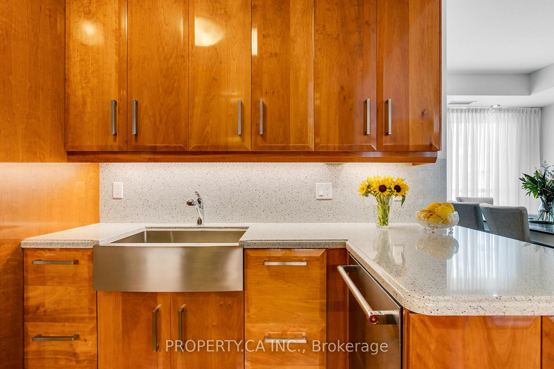 3880 Duke Of York Boulevard 2804