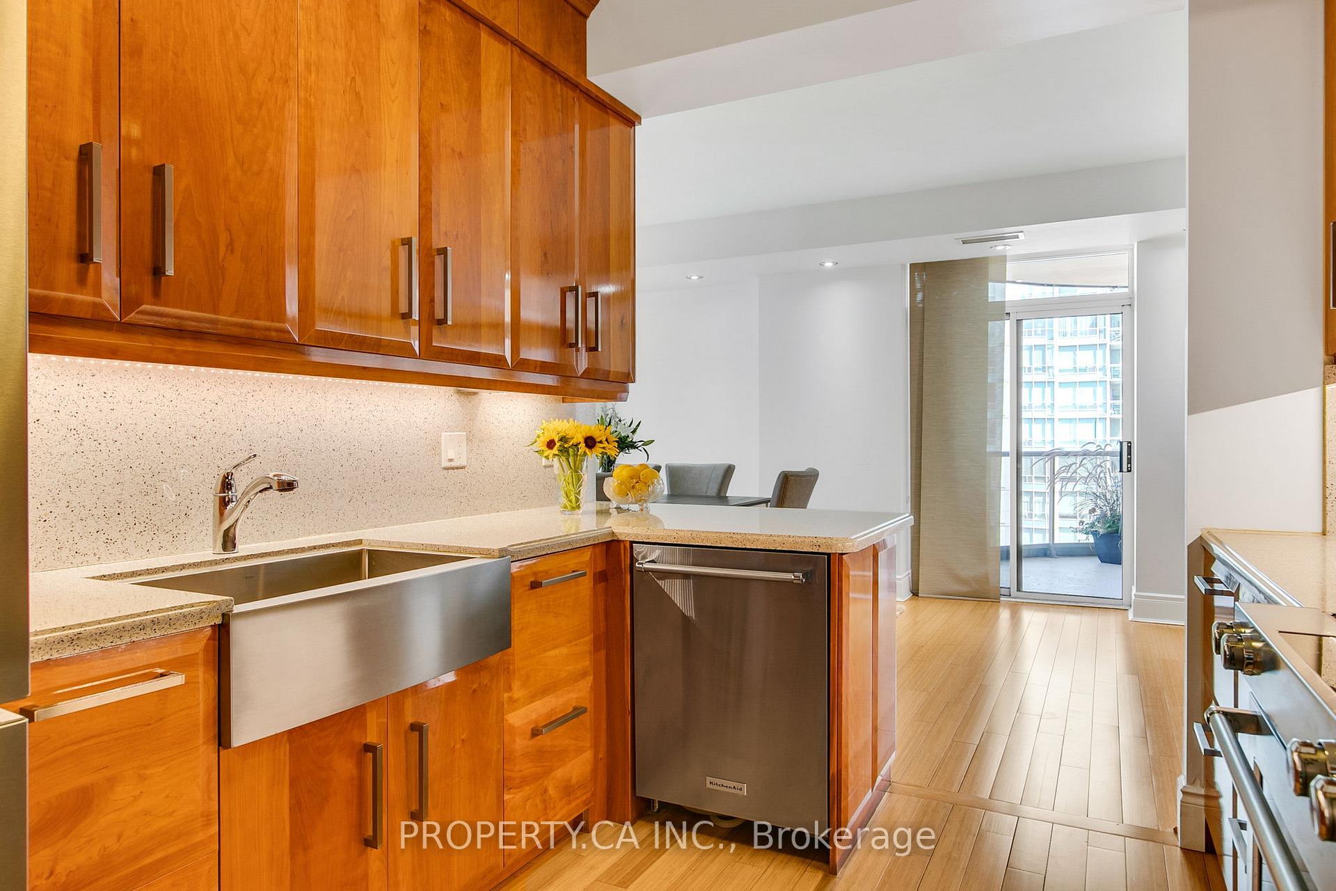 3880 Duke Of York Boulevard 2804