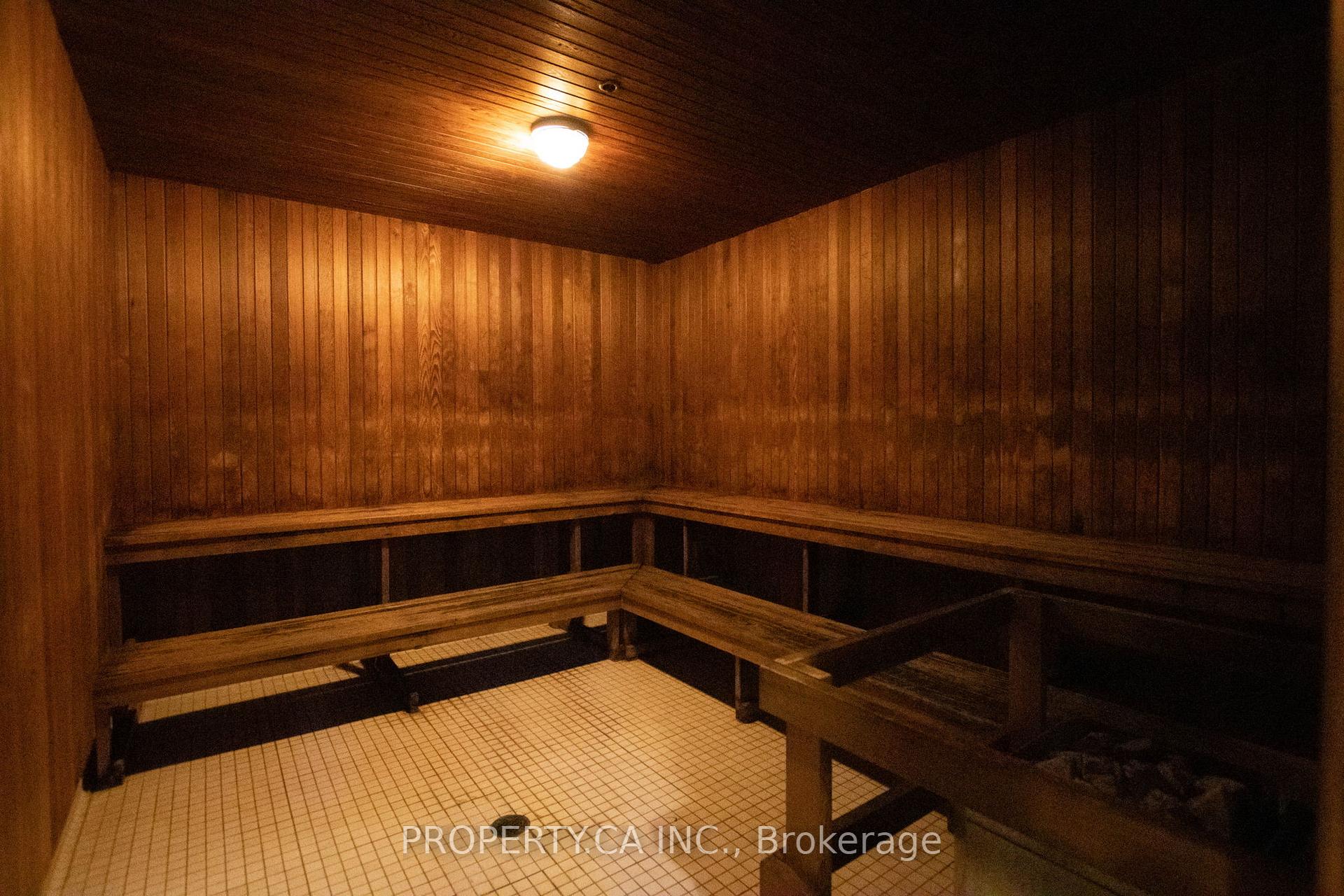 3880 Duke Of York Boulevard 2804