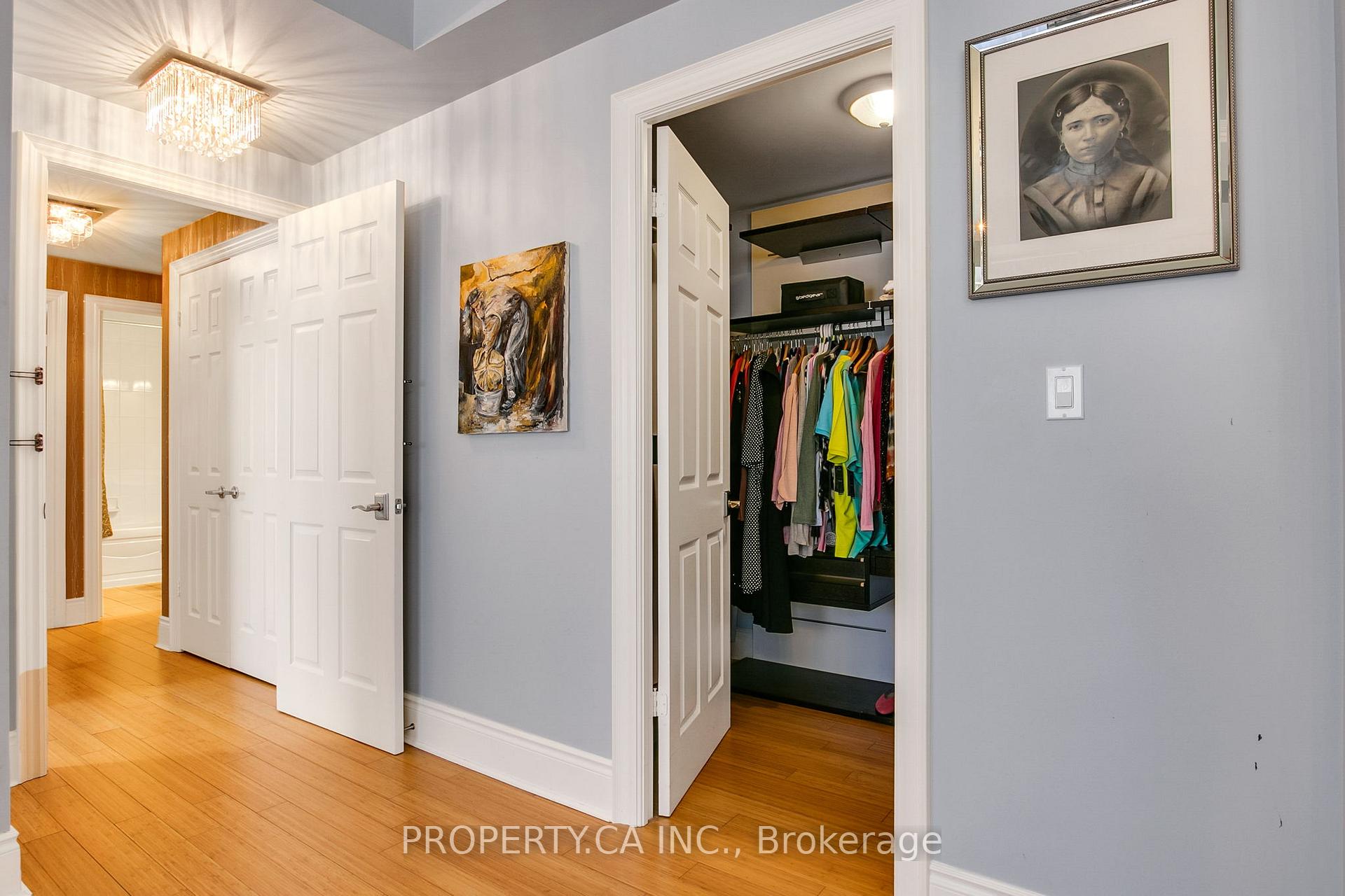 3880 Duke Of York Boulevard 2804