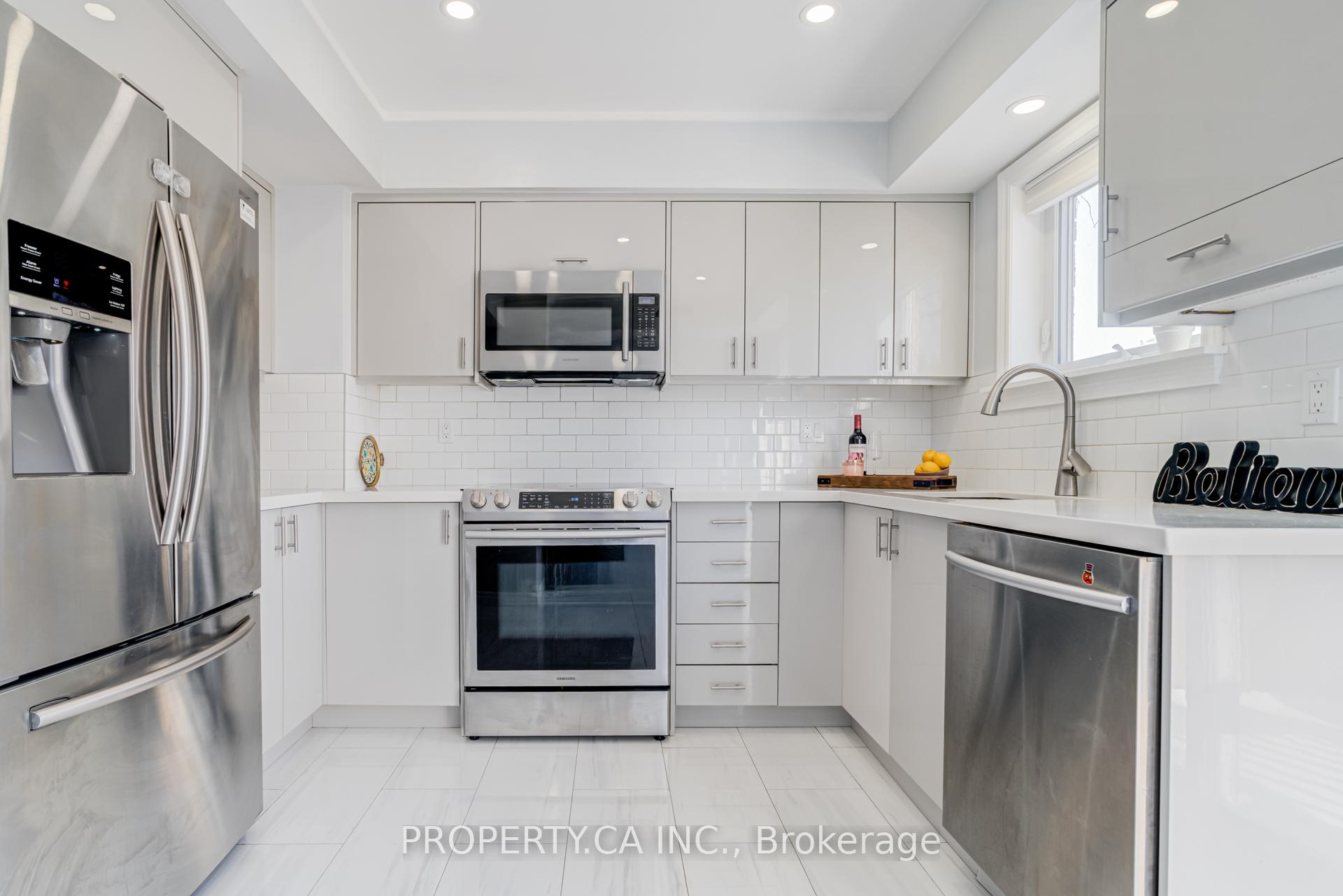 1050 Bristol Road W 45