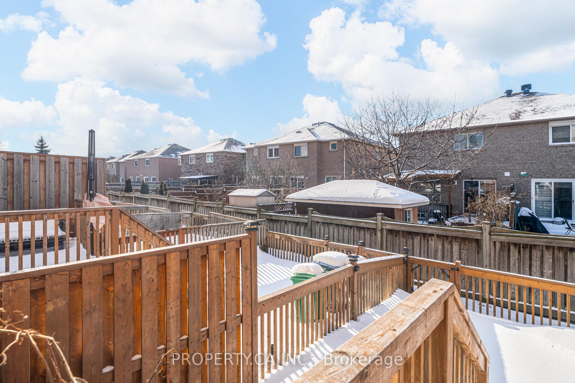 1050 Bristol Road W 45