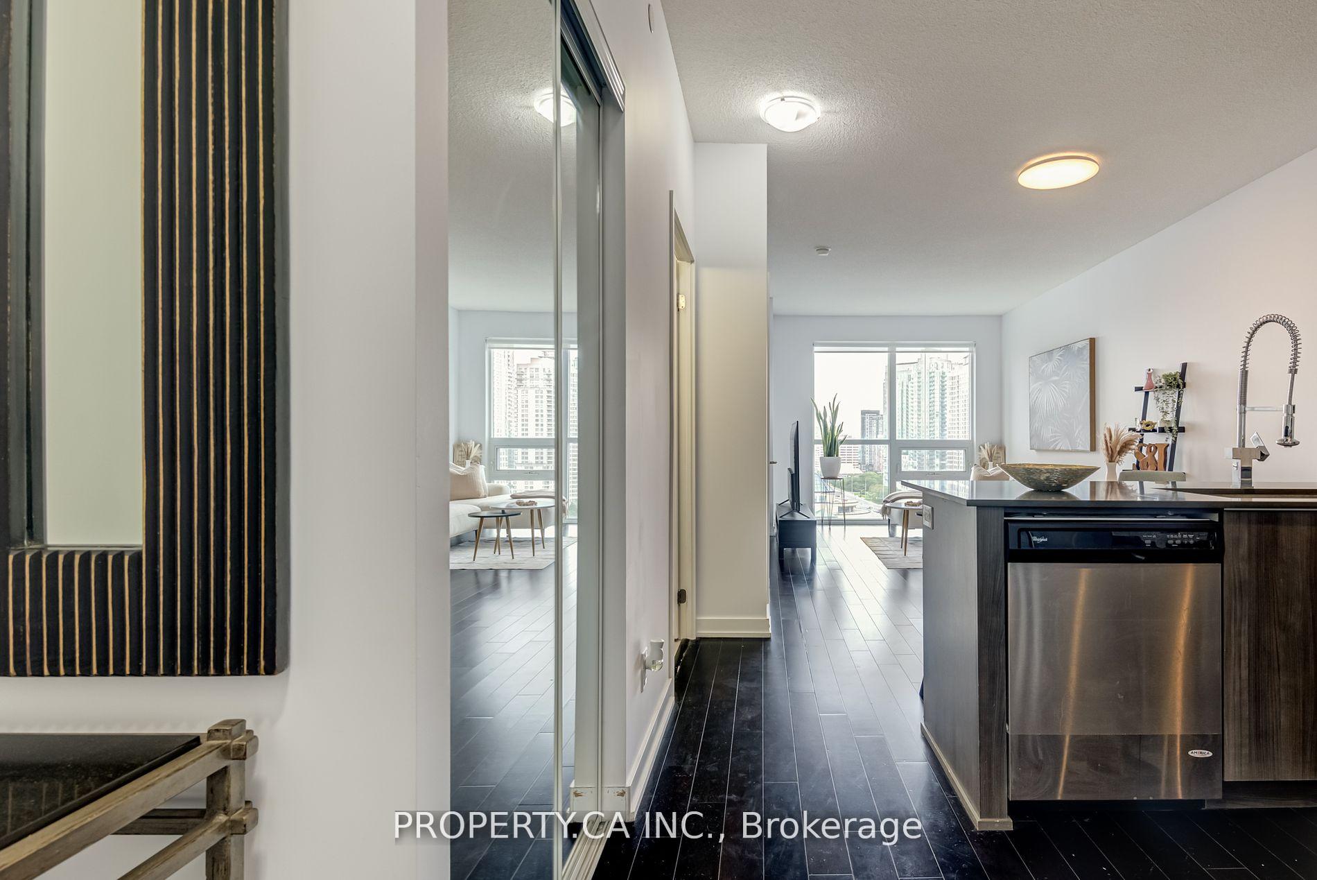 510 Curran Place E 1408